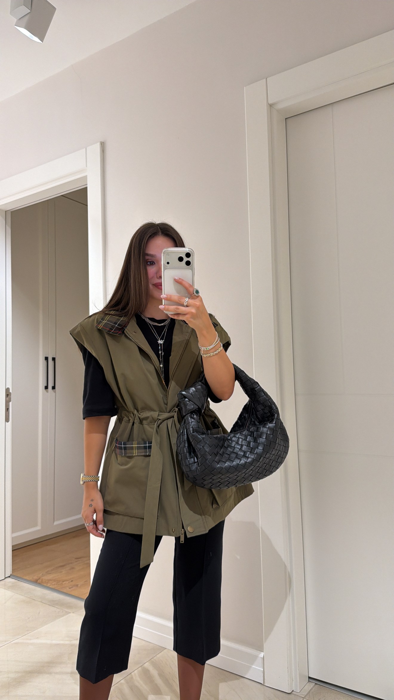 Haki Ekose Detaylı Beli Kuşaklı Yelek
