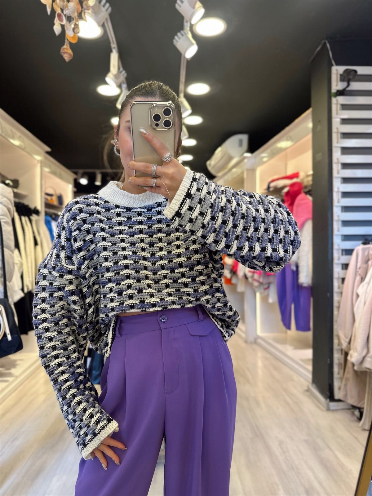 Ekru Mor Geçişli Bisiklet Yaka Kazak 