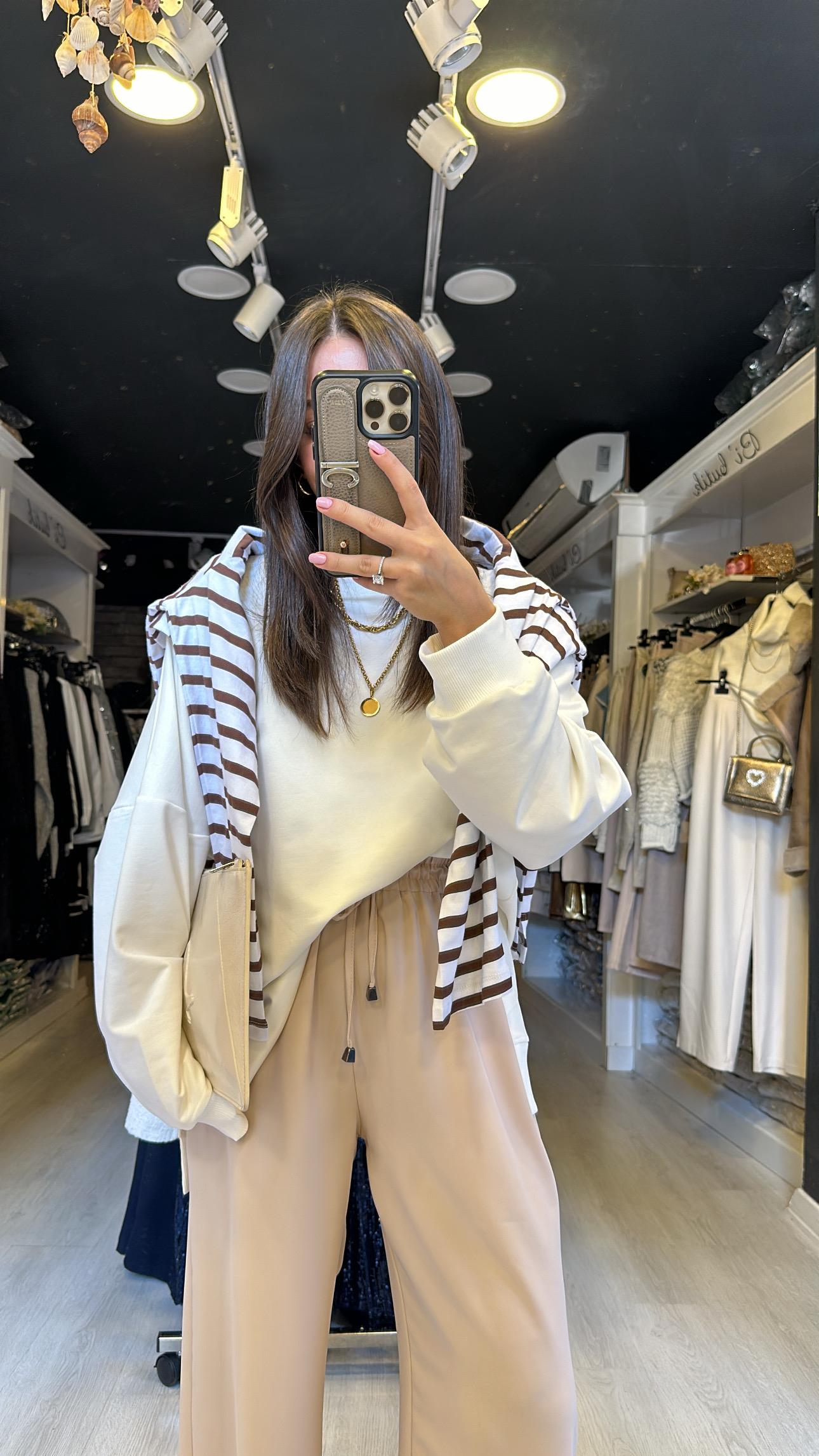 Ekru Yan Yırtmaç Detaylı Basic Sweat