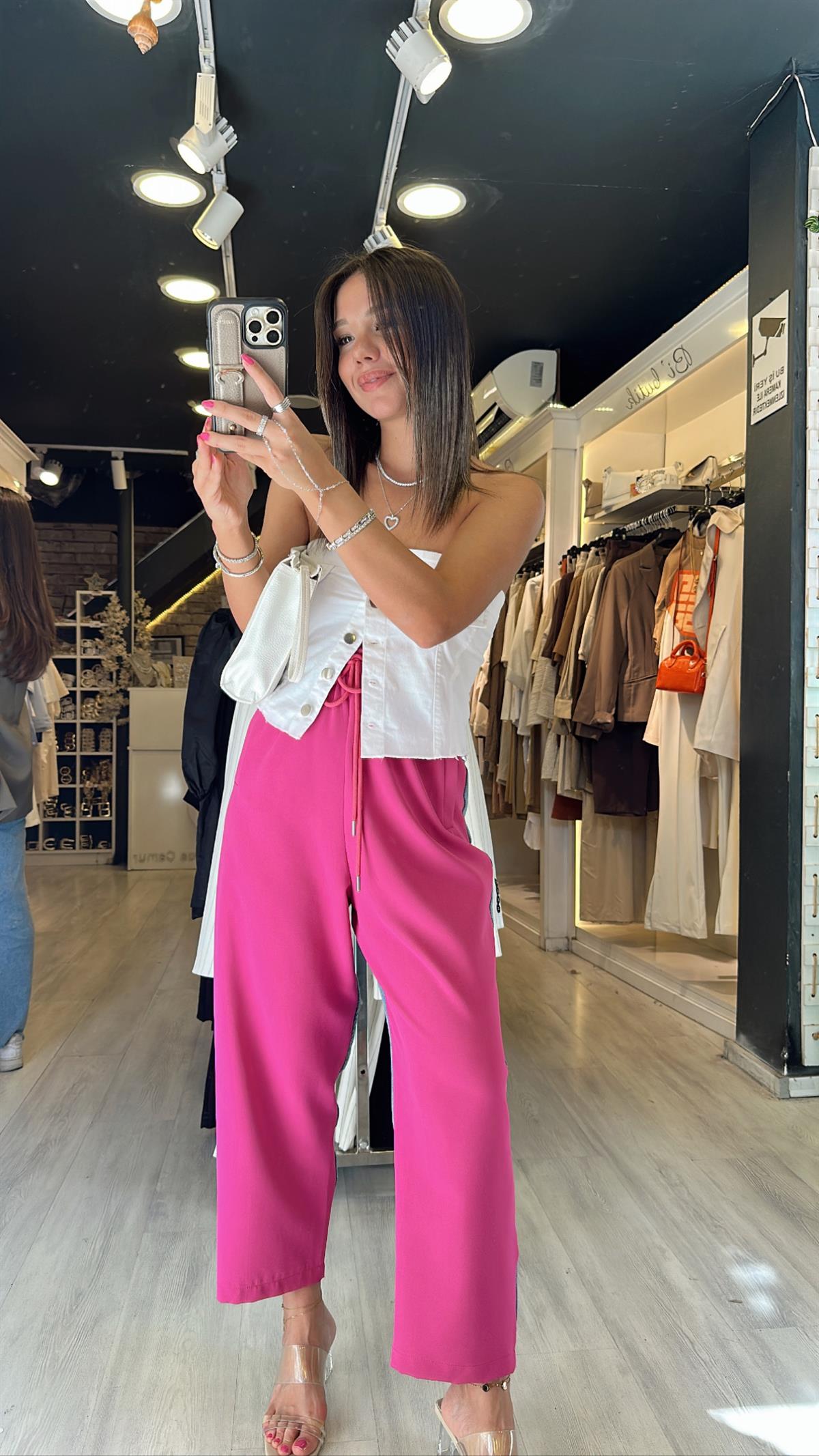 Fuşya Arka Jean Detaylı Bol Paça Pantolon