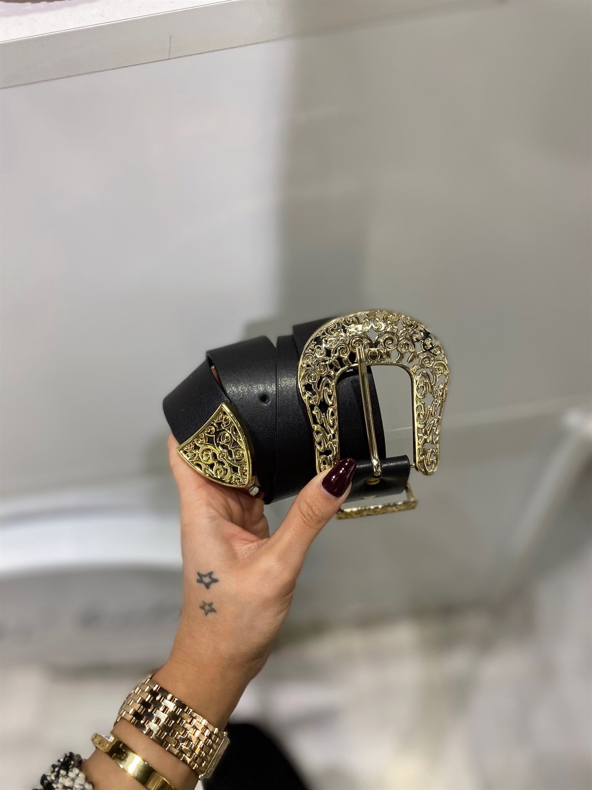 Gold Desenli Siyah Kemer