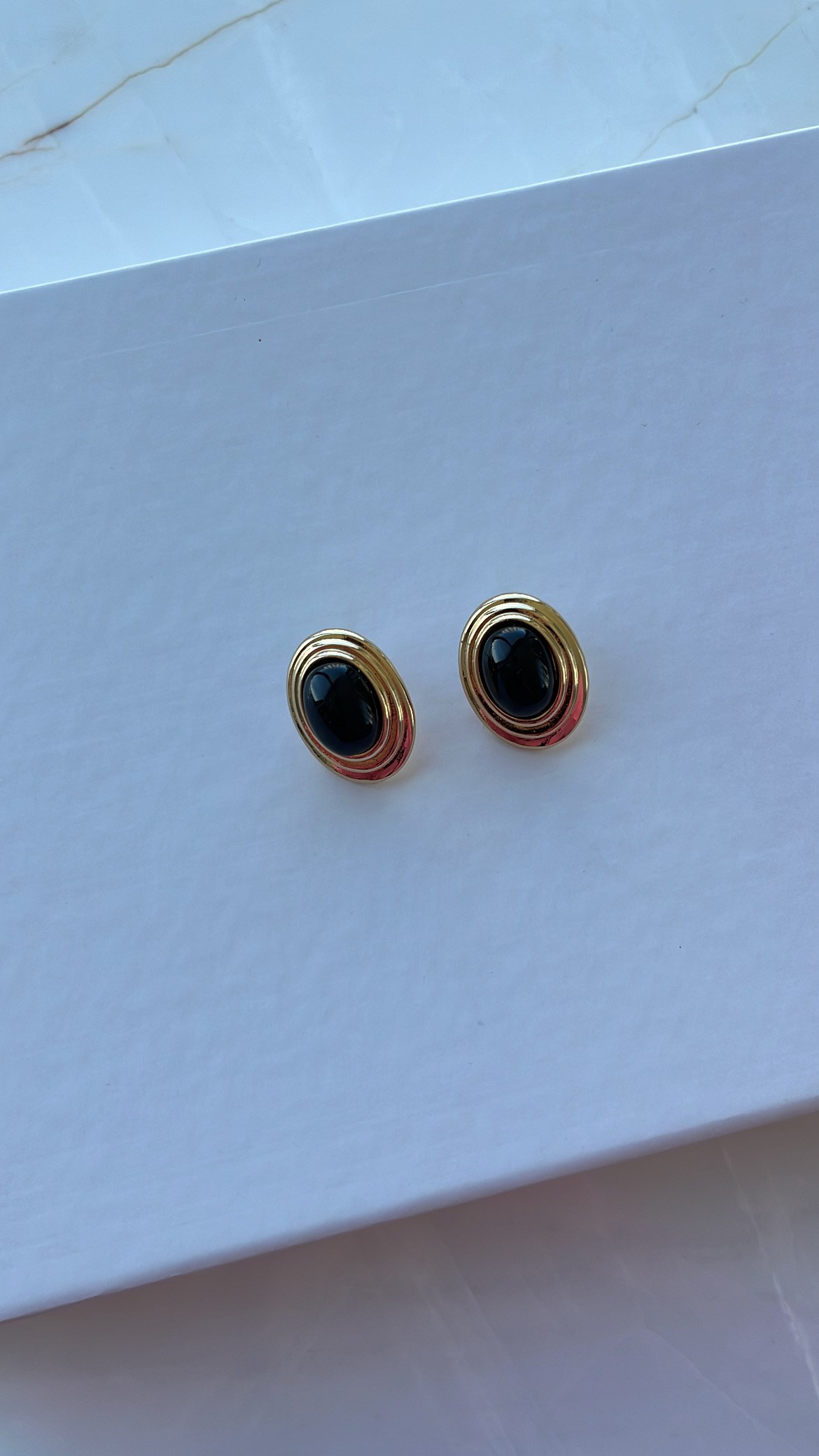 Gold Siyah Taşlı Vintage Küpe