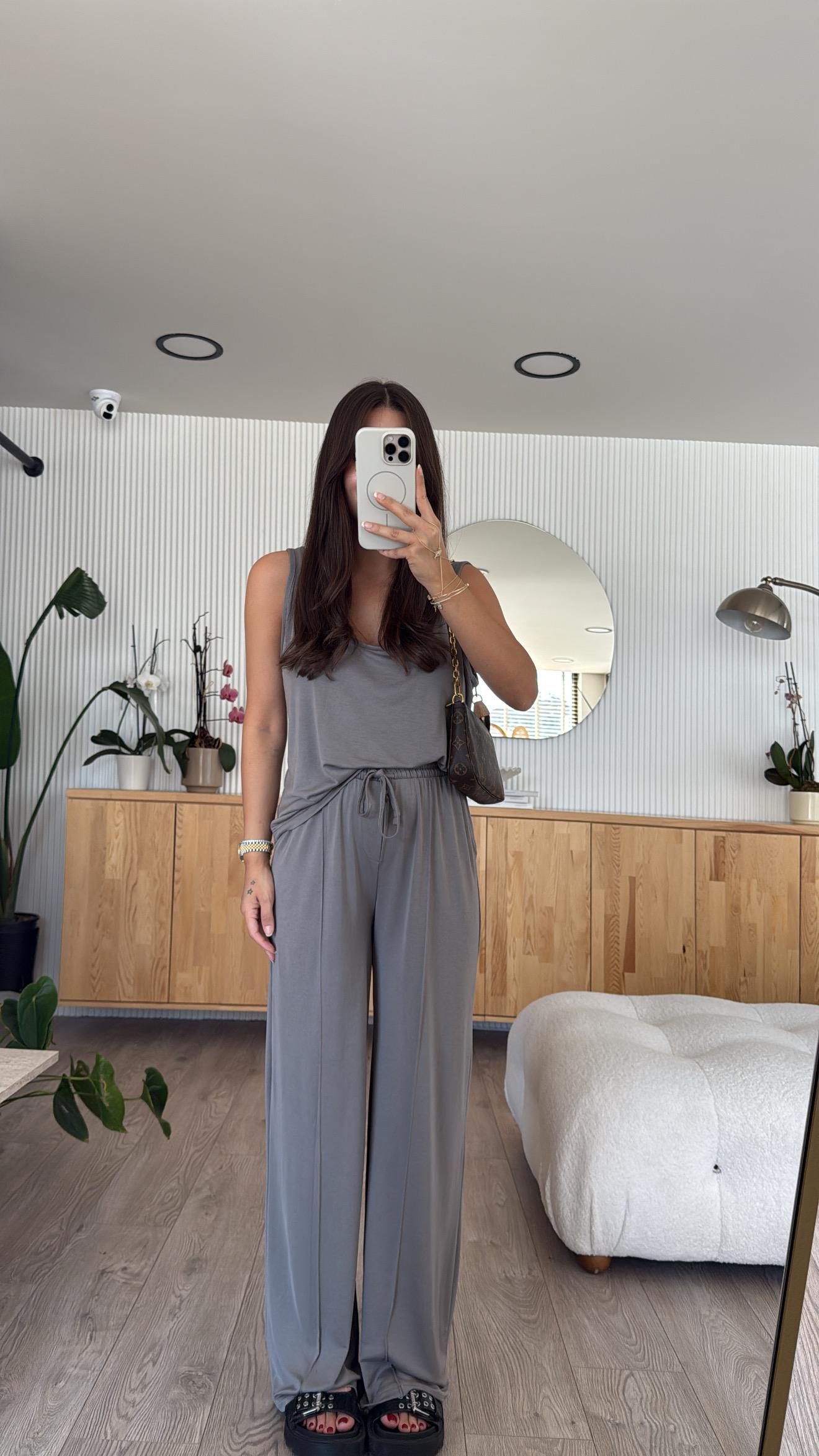 Gri Askılı Marka Model Modal Takım