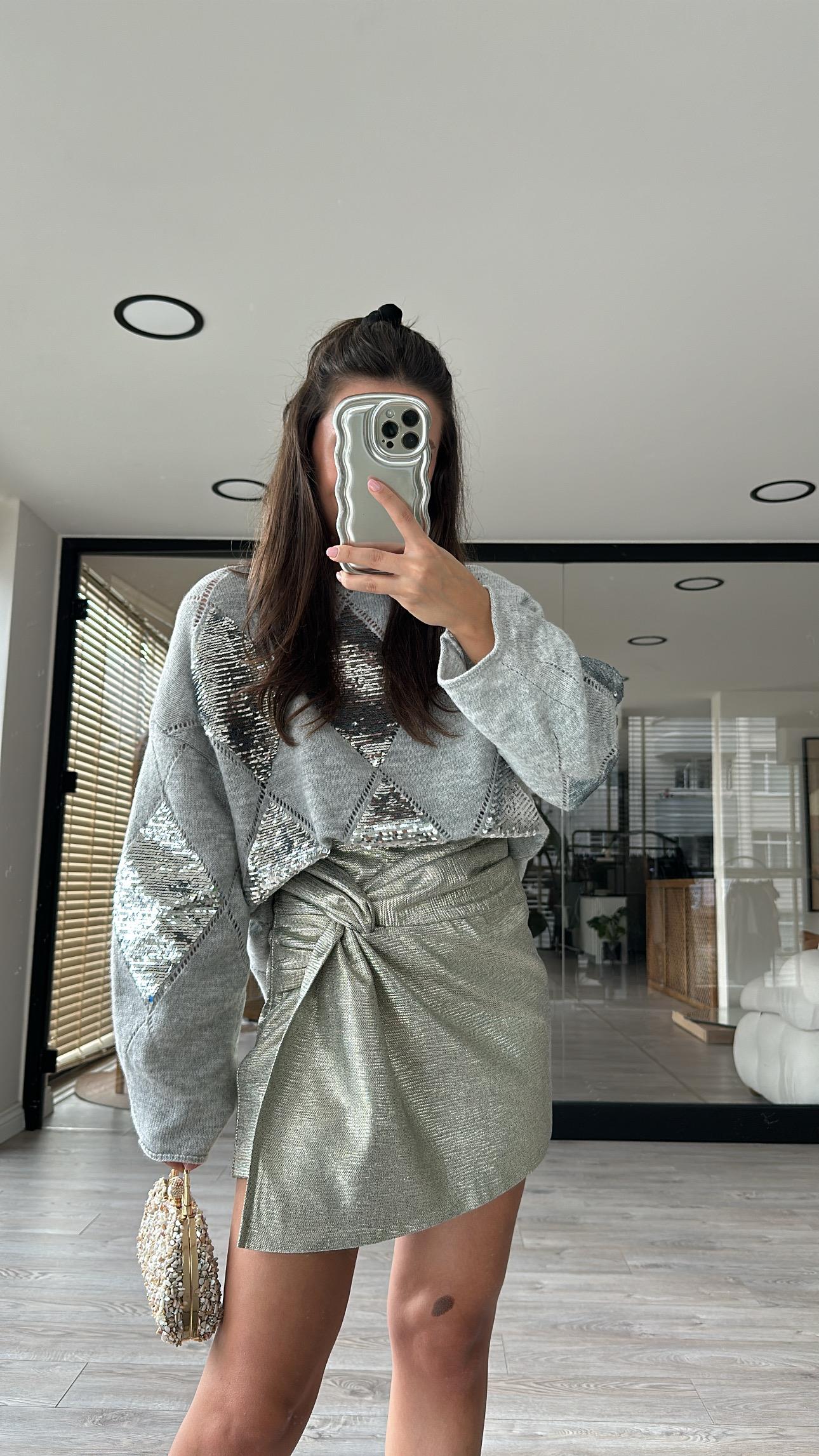 Gri Gümüş Pullu Oversize Kazak