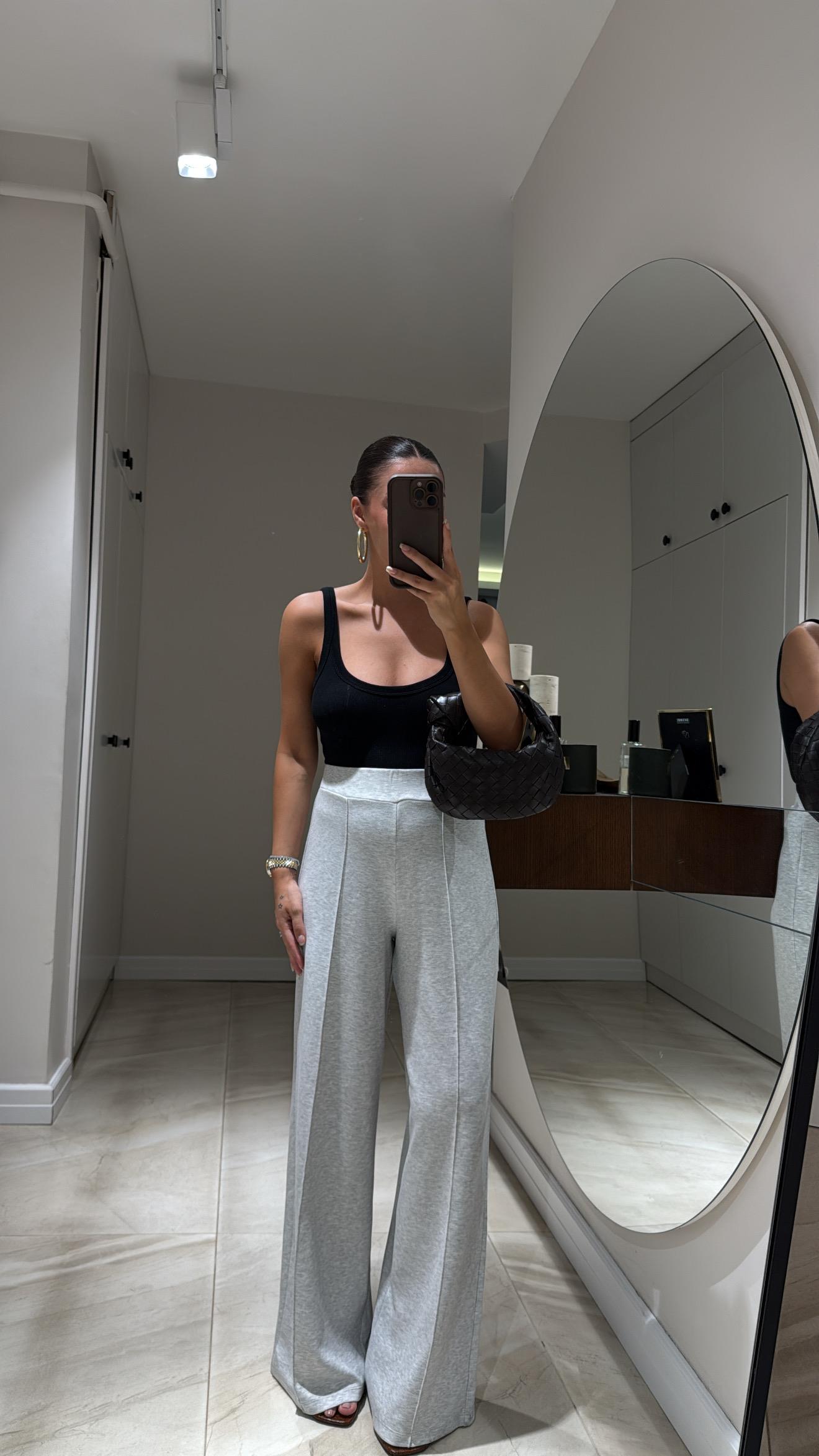 Gri Ön Dikiş Detaylı Bol Paça Modal Pantolon 