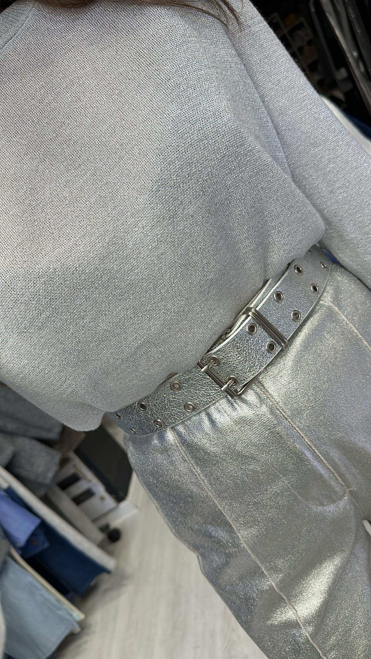 Gümüş Renk Çift Delikli Kemer 