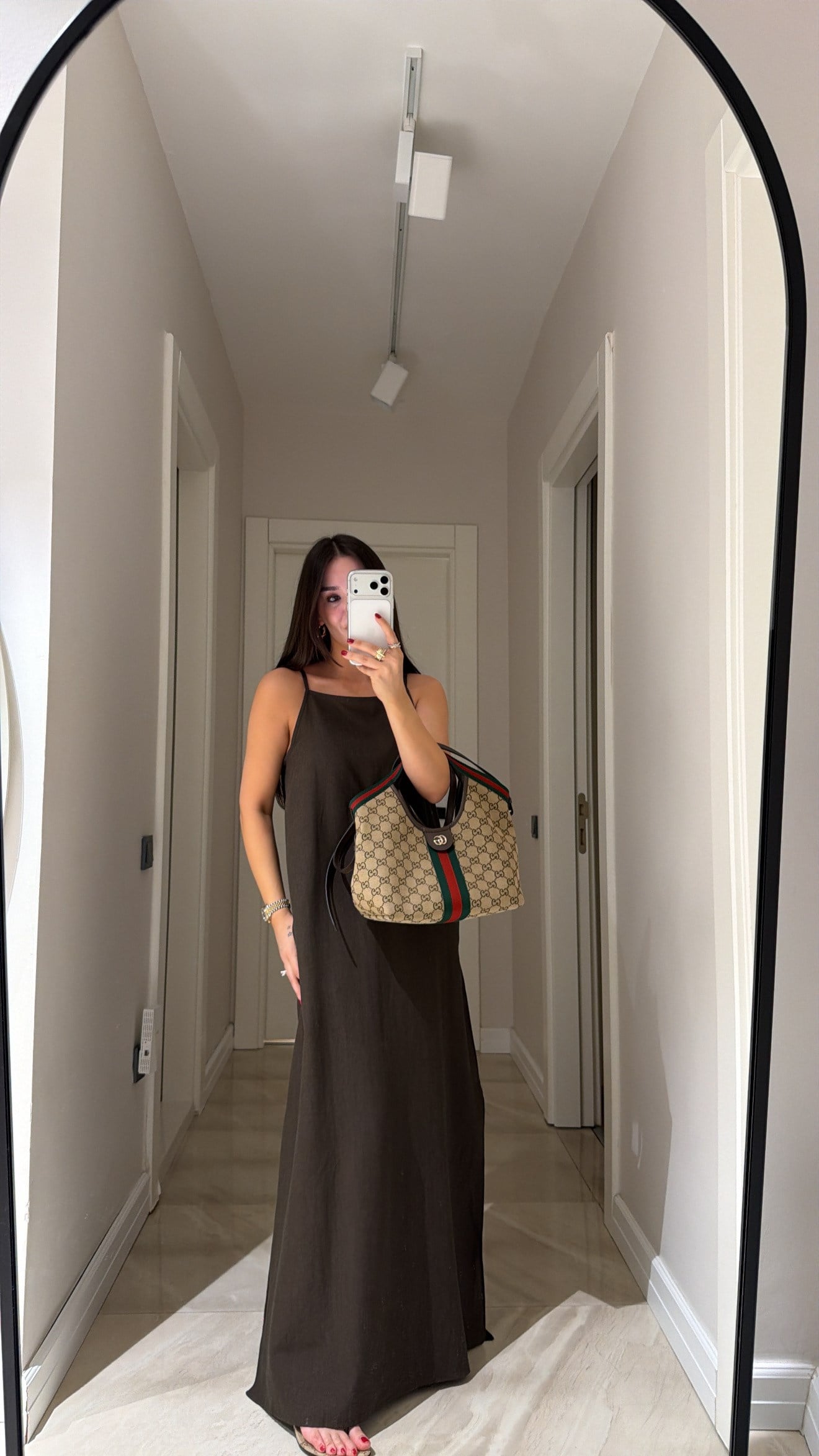 Kahve İnce Askılı Yan Yırtmaçlı Elbise