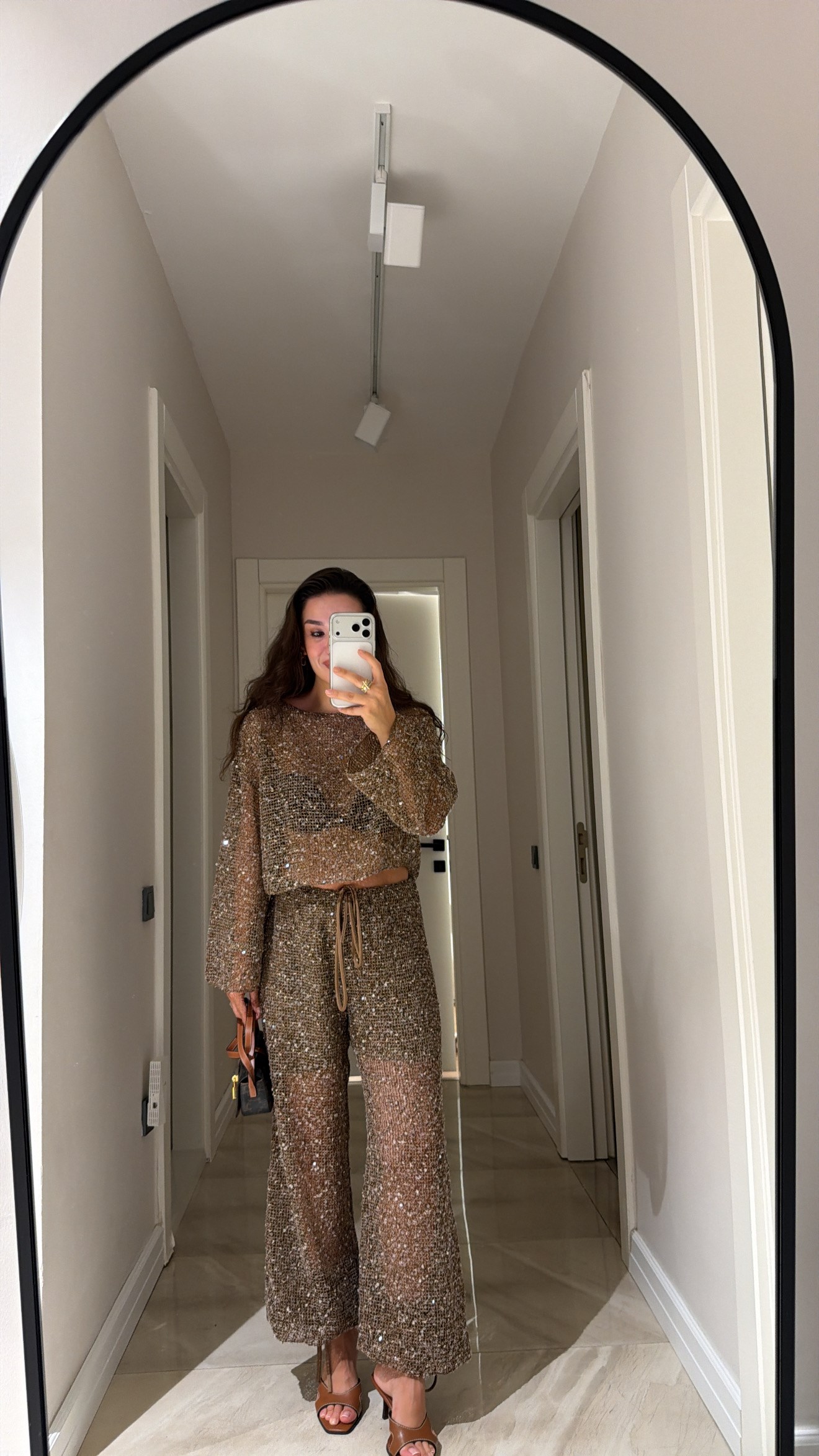Kahve Pul Detaylı File Bluz Takım