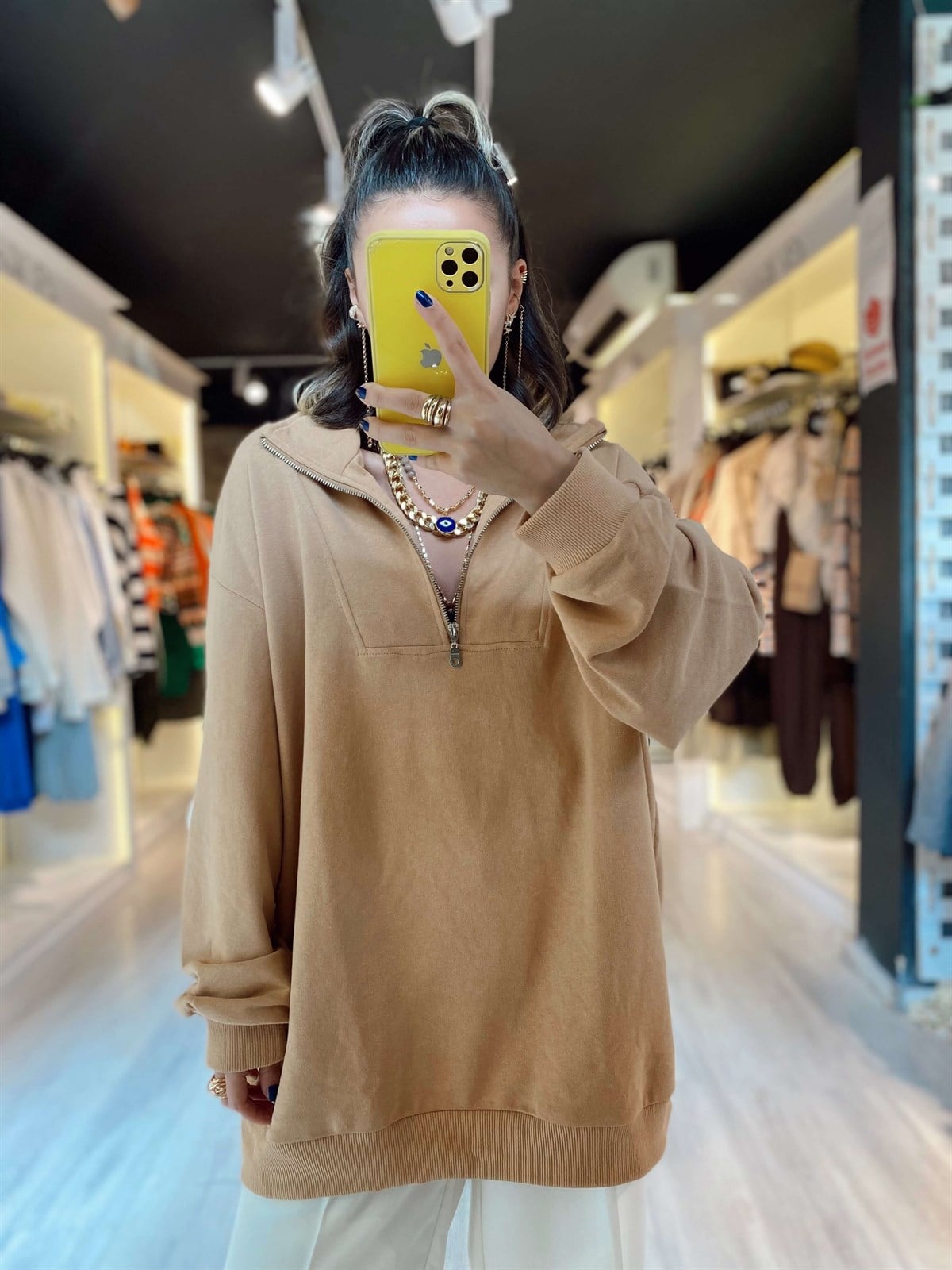 Karamel Rengi Ön Fermuarlı Dik Yaka Sweat