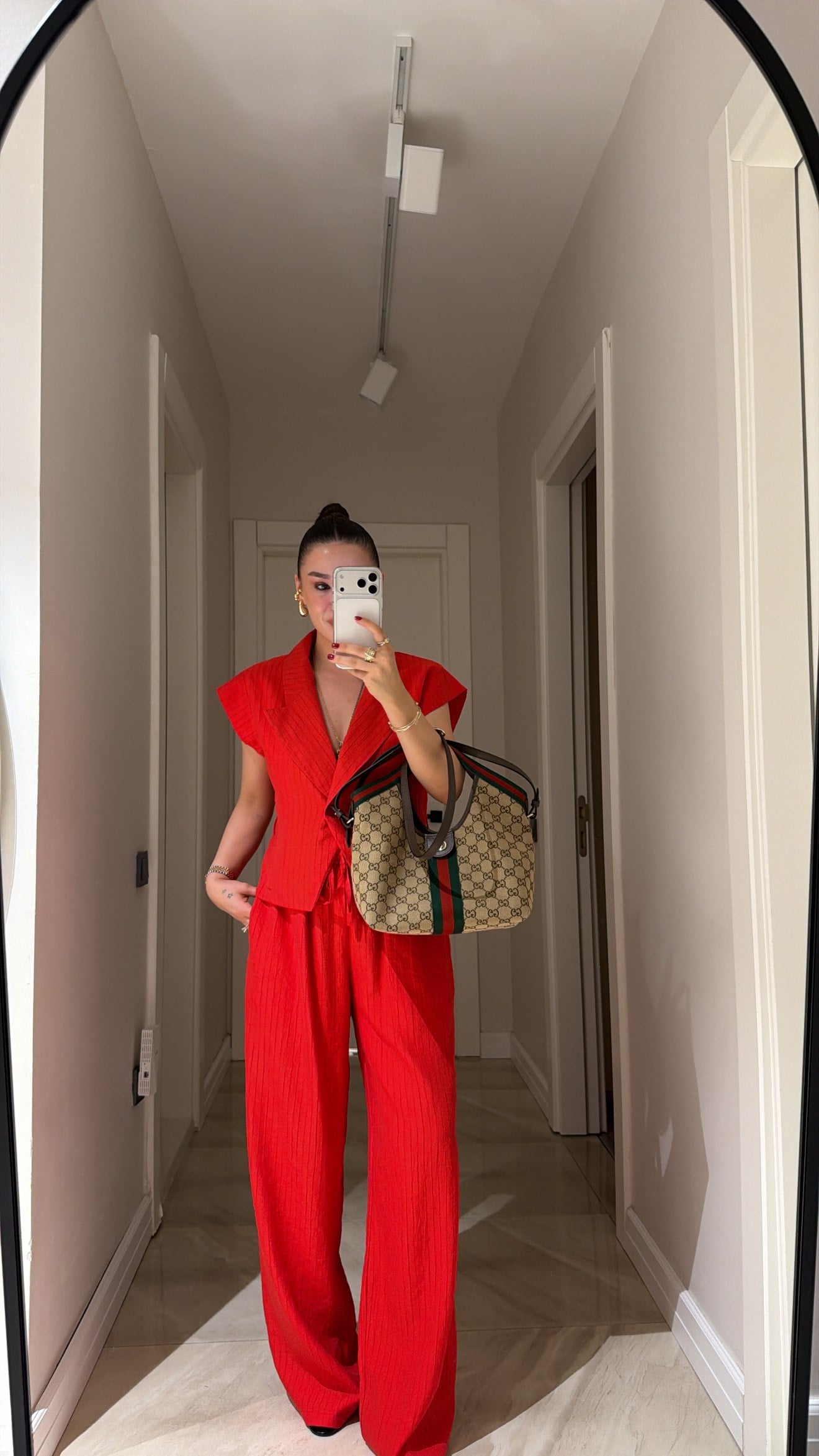 Kırmızı Kendinden Çizgili Kolsuz Marka Model Takım