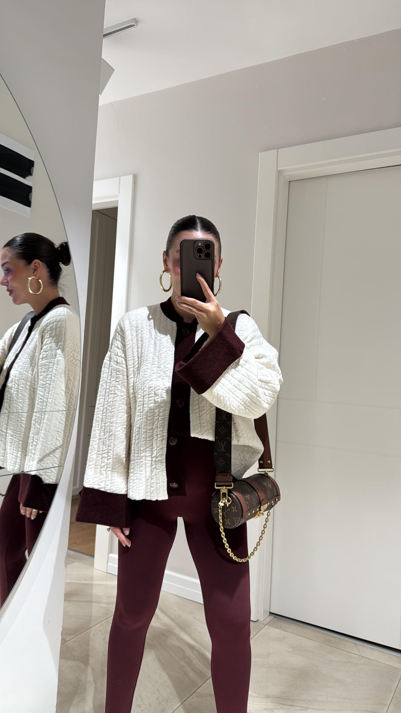 Krem Bordo Kendinden Desenli Düğmeli Hırka
