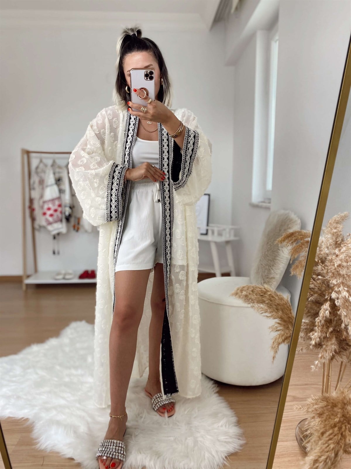 Krem Örgü Detaylı İp Şaçaklı Keten Kimono 