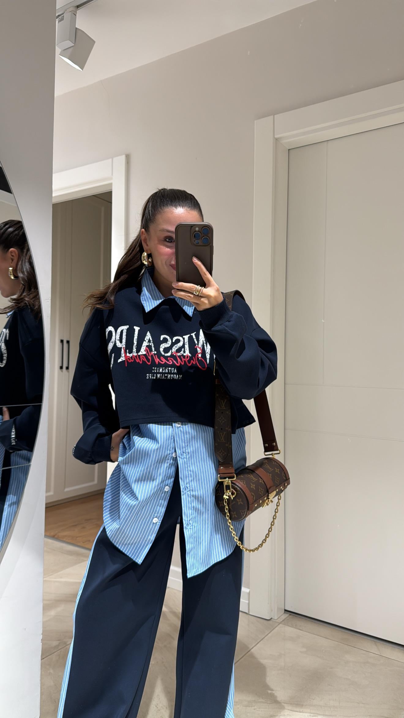 Lacivert Mavi Çizgili Gömlekli Sweatshirt