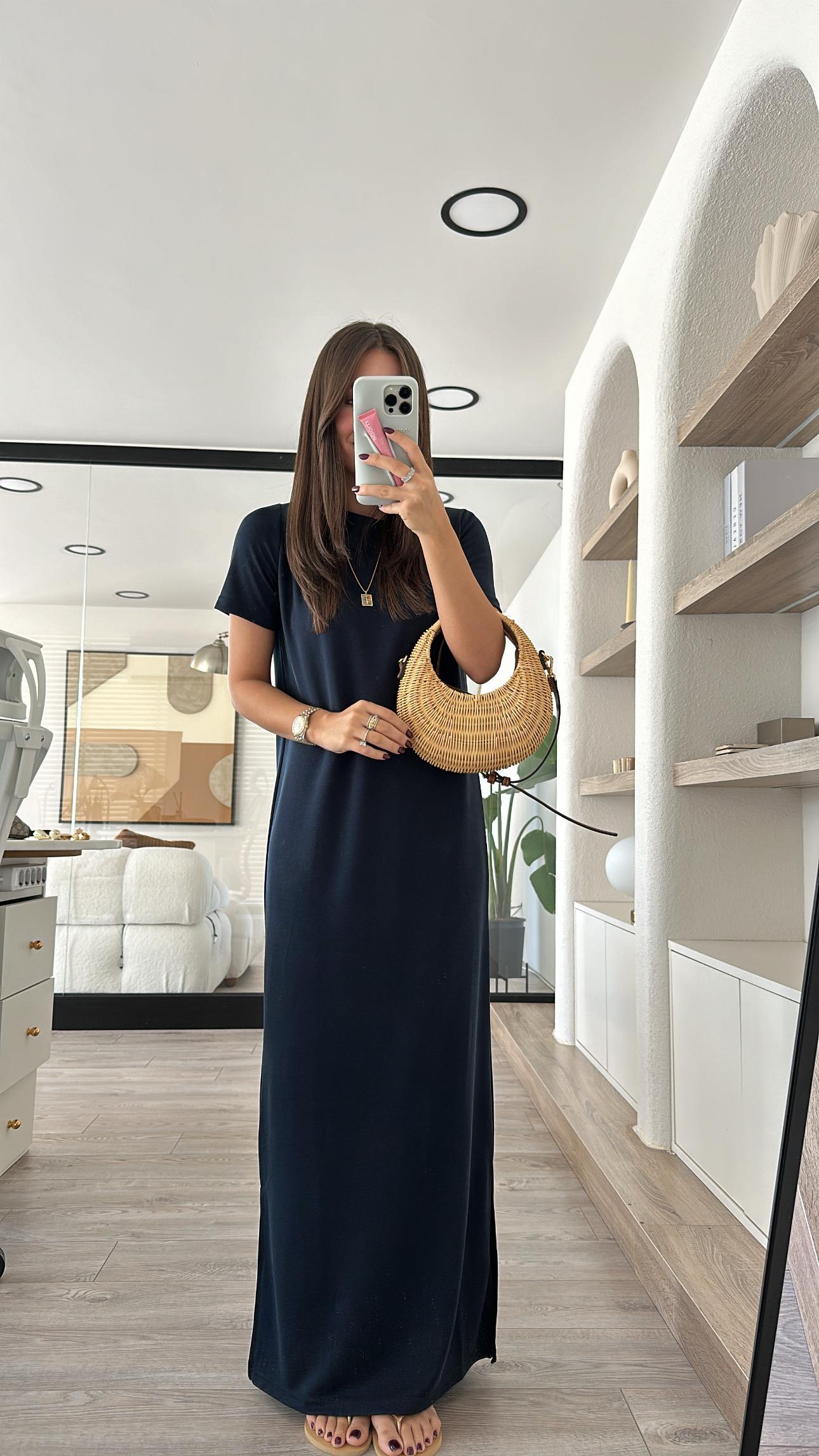 Lacivert Yan Yırtmaçlı Marka Model Elbise