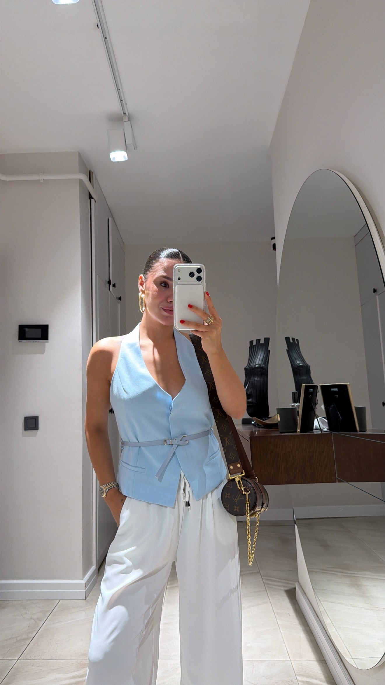 Mavi Belden Kemer Detaylı Yelek