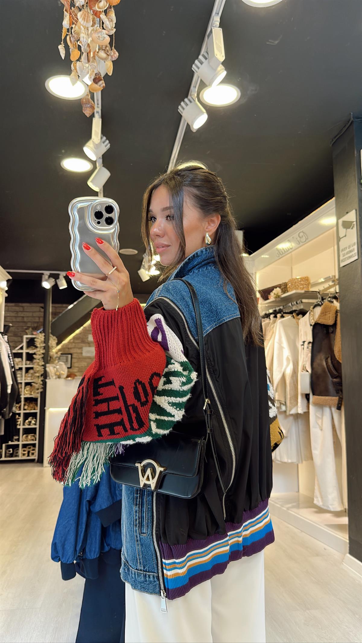 Mavi Triko Kol Detaylı Marka Model Bomber Jean Ceket