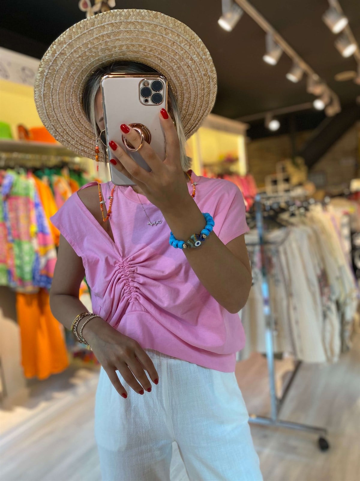 Pembe Kol Açık Büzgü Detaylı Bluz