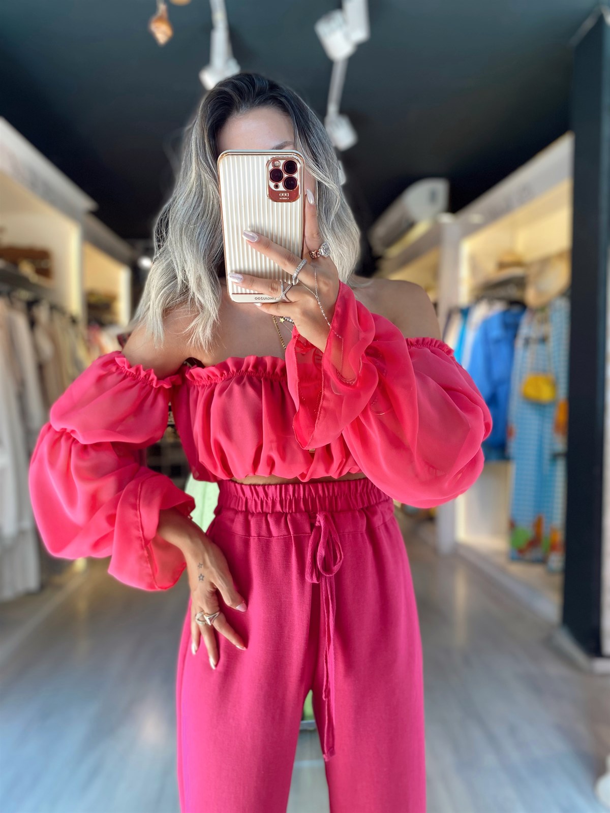 Pembe Şifon Omuz Detaylı Bluz