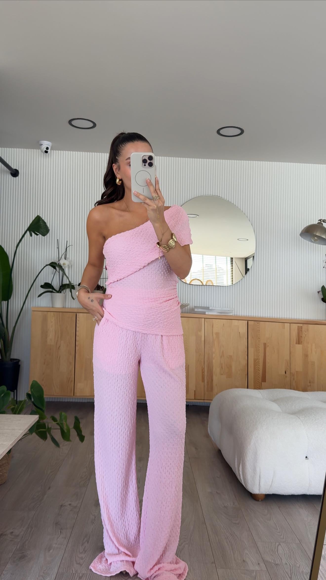 Pembe Tek Kol Dokulu Takım