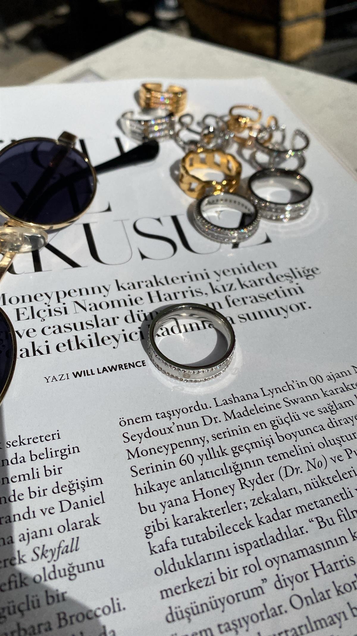 Silver Taşlı 3 Şeritli Marka Model Yüzük