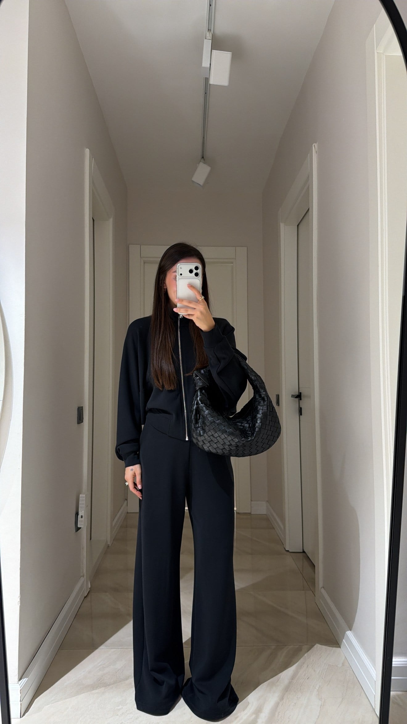 Siyah Arka Pileli Marka Model Modal Takım