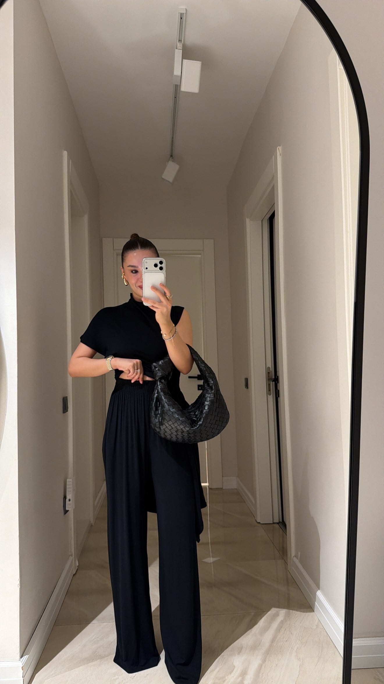 Siyah Beli Lastikli Marka Model Basic Pantolon