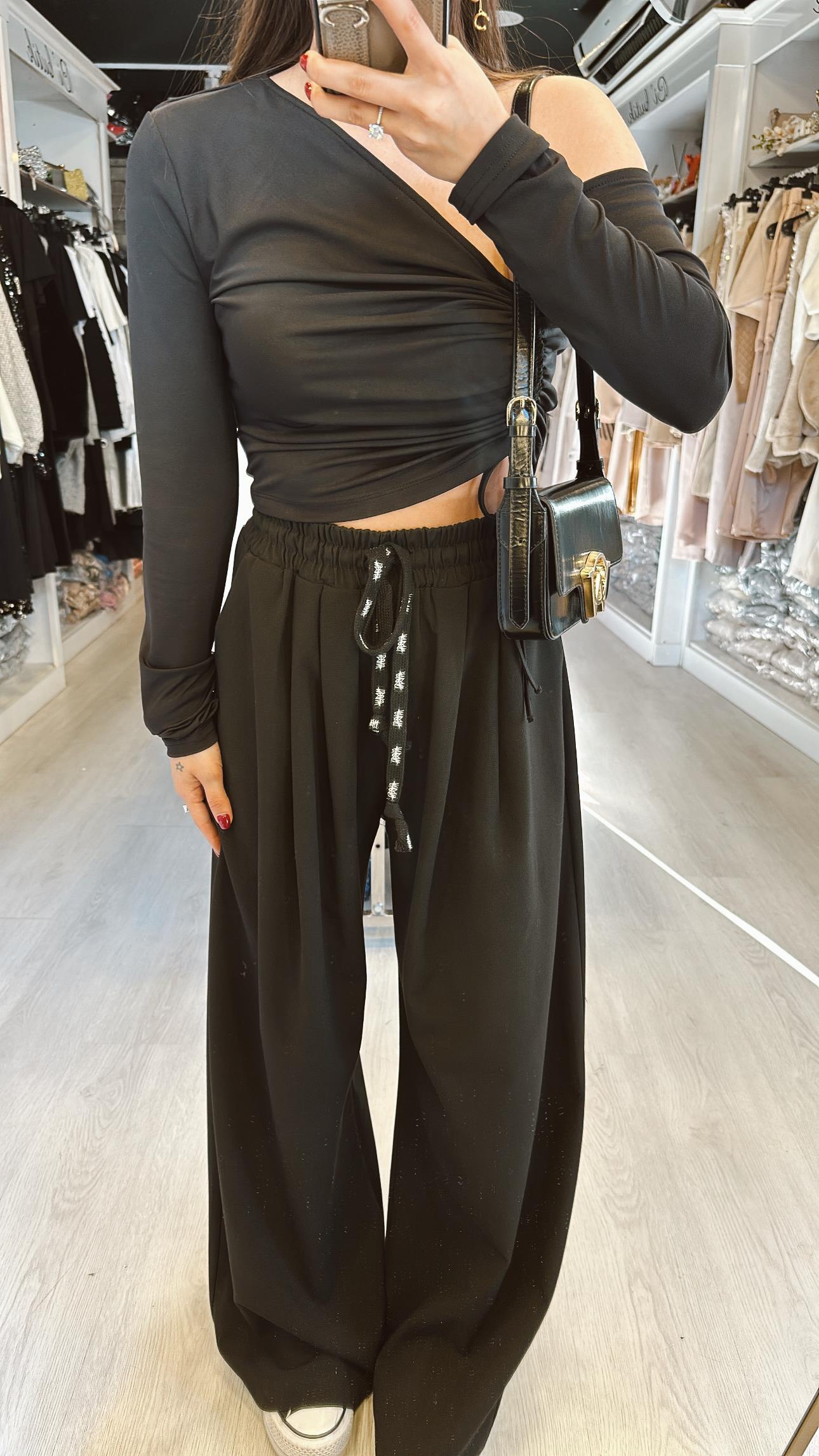 Siyah Çift Pileli Beli Lastikli Bol Pantolon