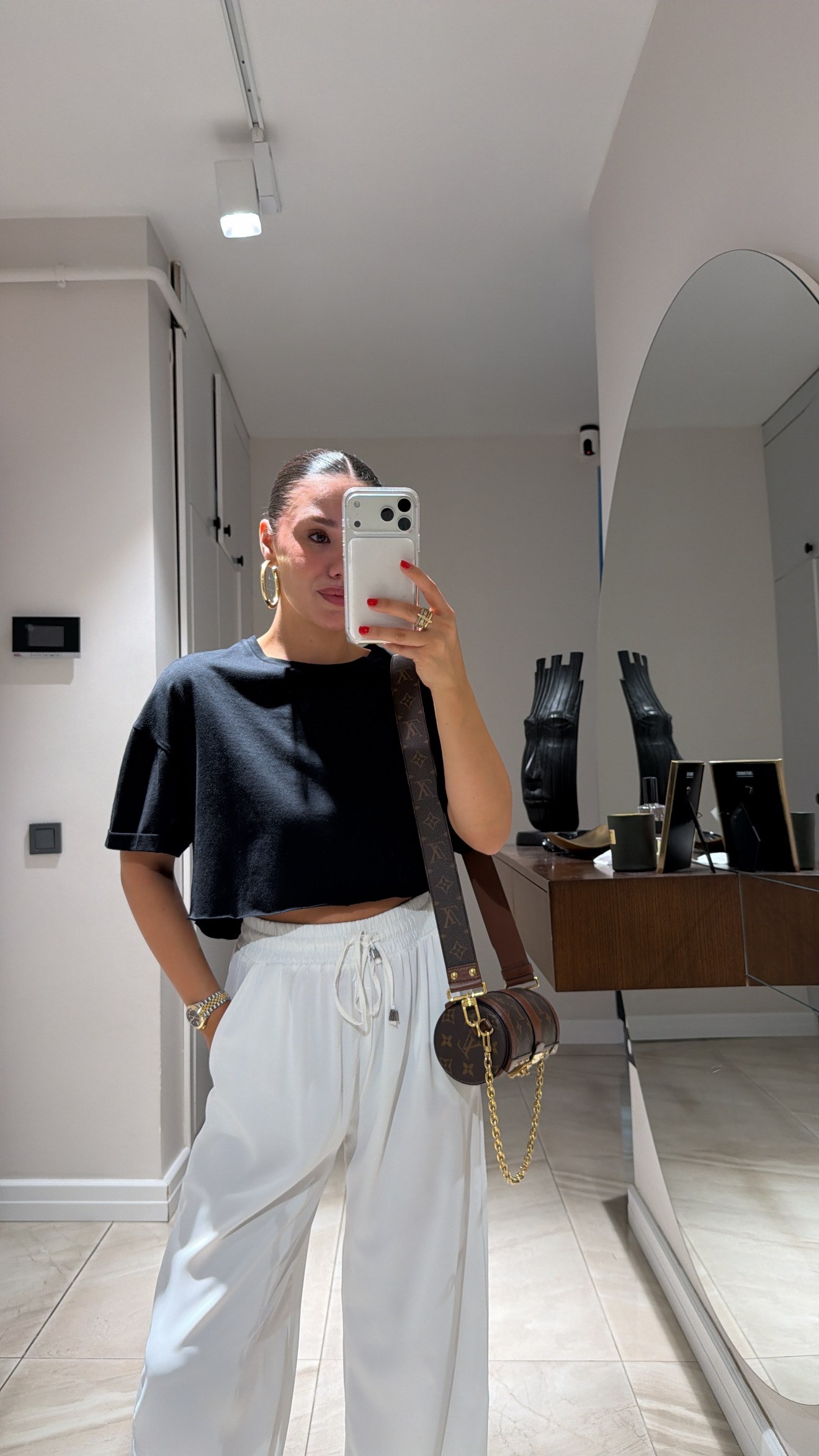 Siyah Kesik Detaylı Crop Tshirt
