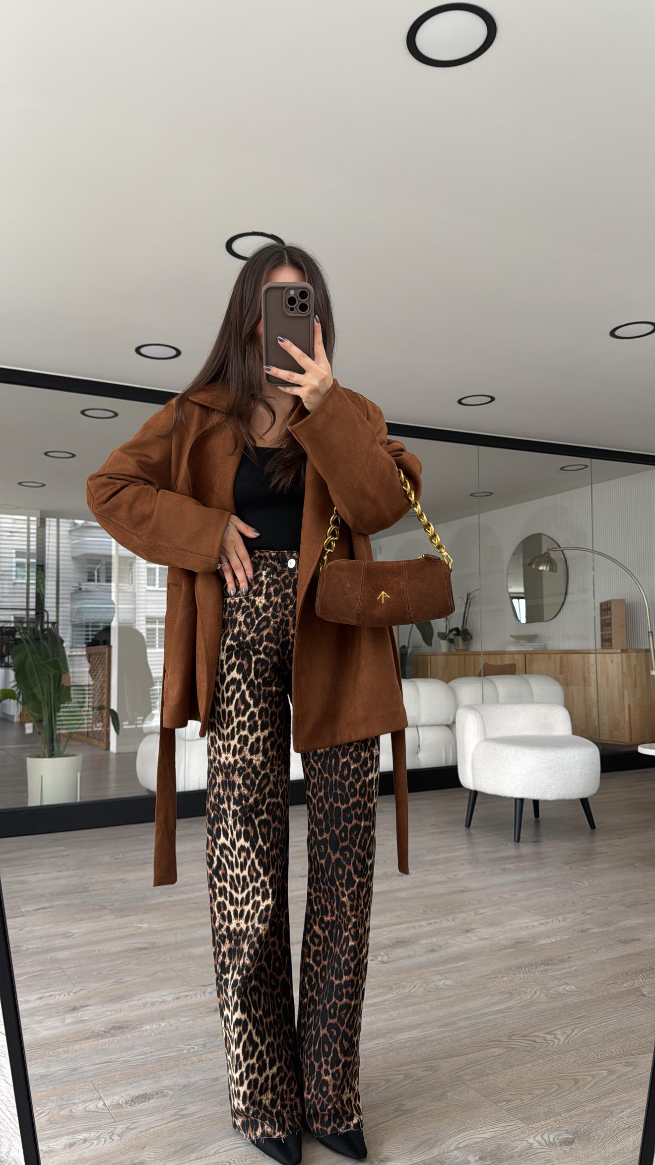 Siyah Krem Leopar Desen Marka Model Straight Fit Jean