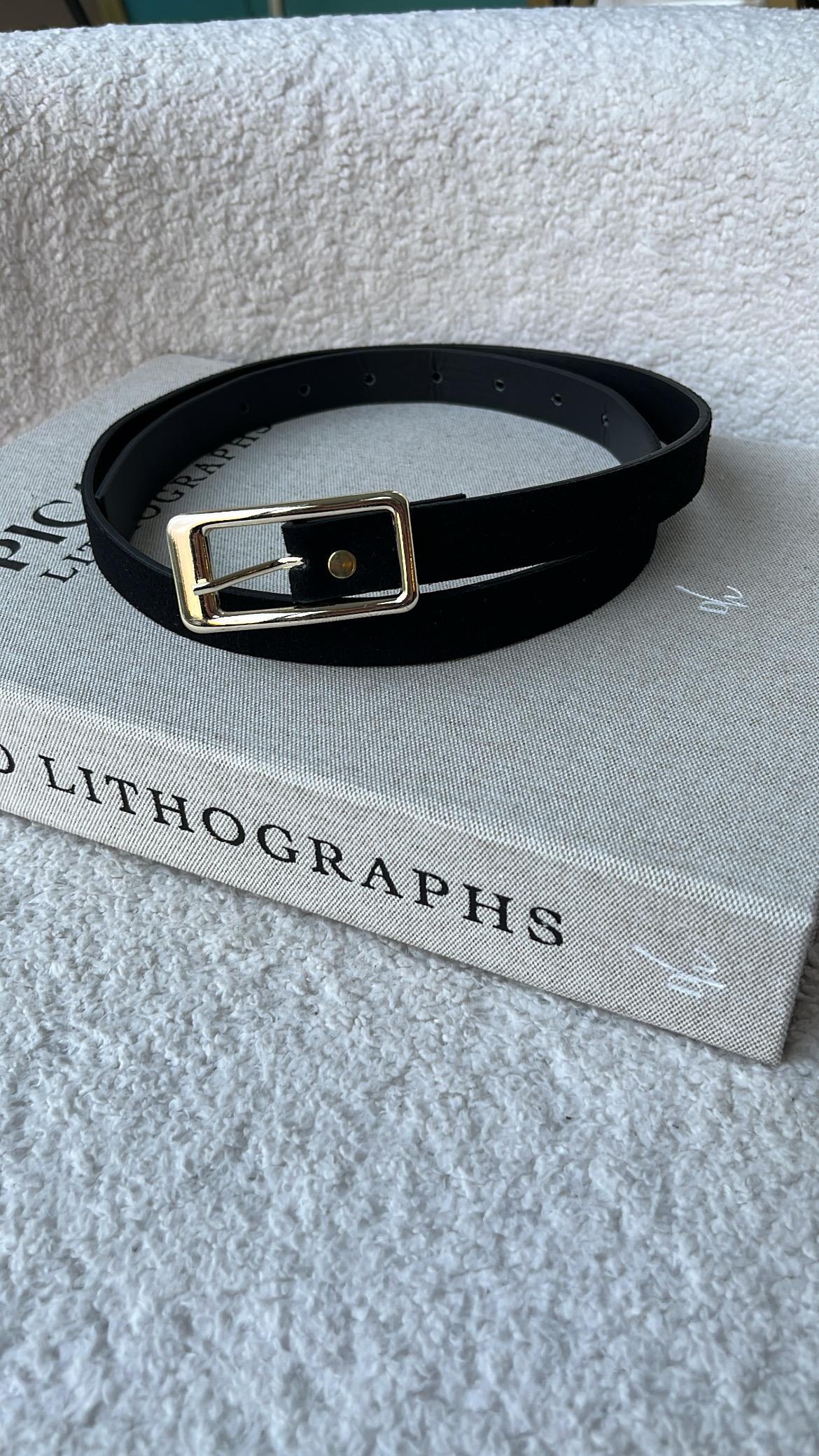 Siyah Süet Görünümlü Dikdörtgen Tokalı Kemer