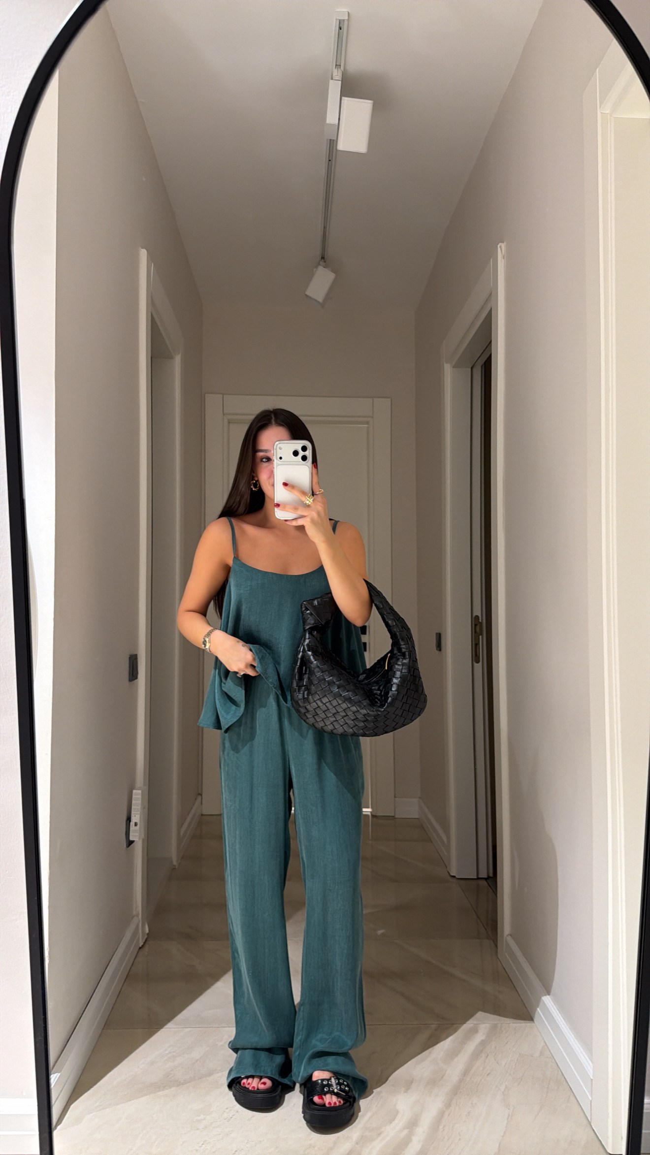 Zümrüt Askılı Bluz Pantolon Takım 