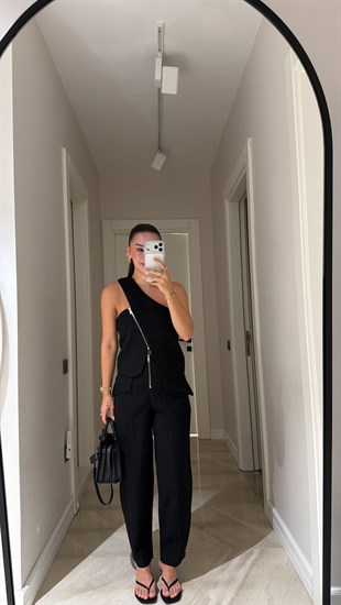 Siyah Tek Omuz Asimetrik Bluz Pantolon Takım