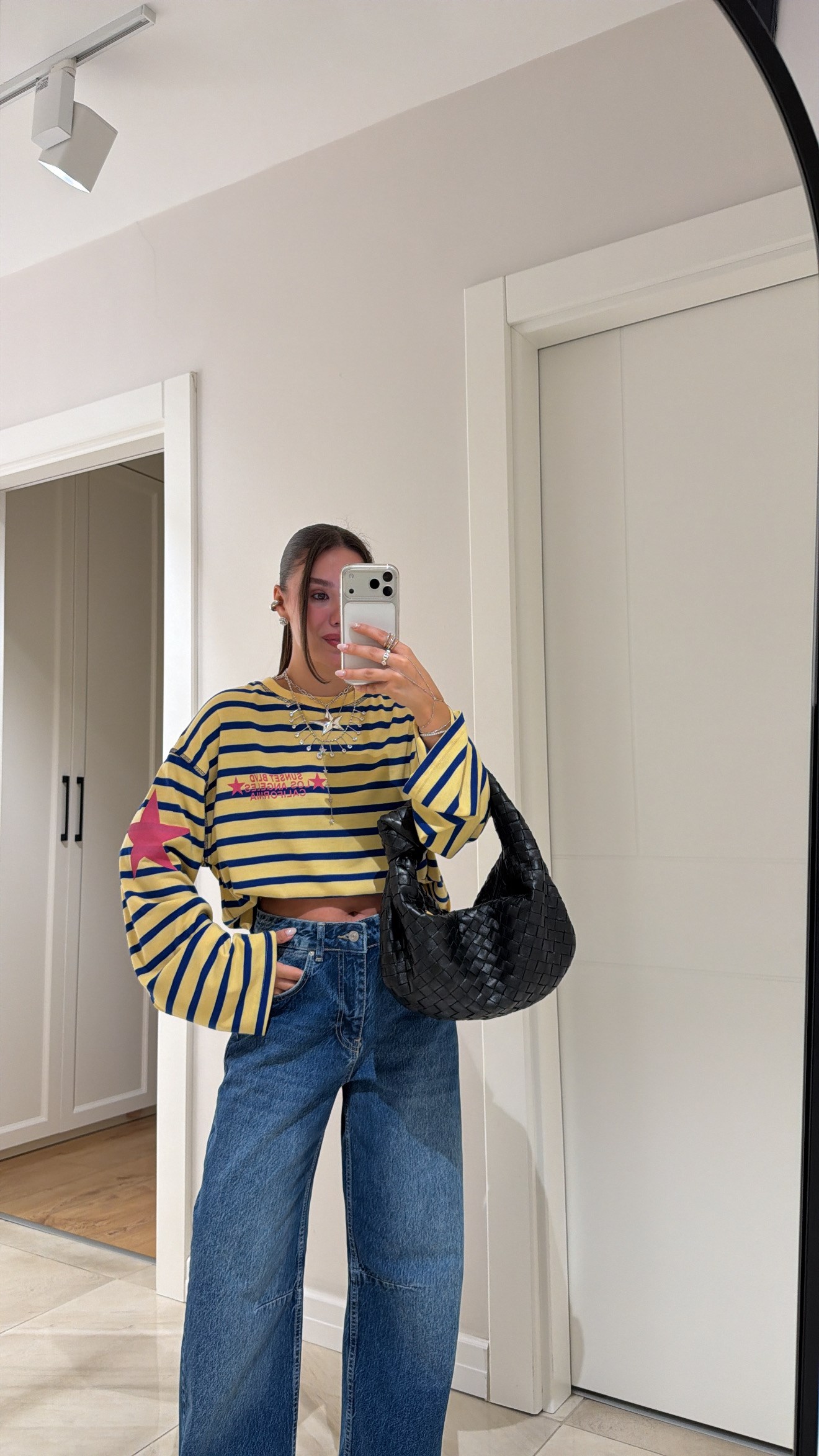 Sarı Lacivert Çizgili Baskılı Sweatshirt