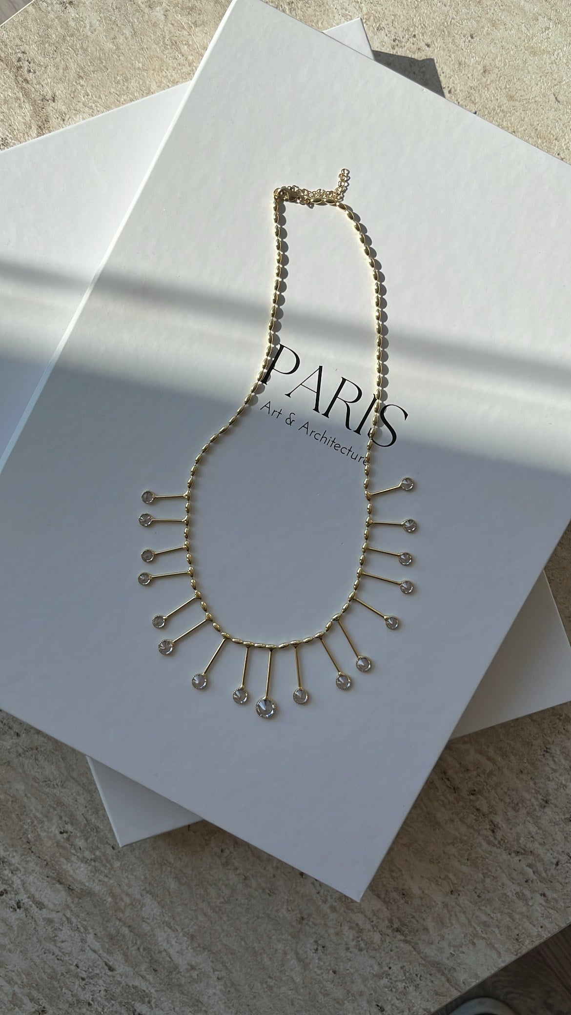 Gold Zirkon Taşlı Dikey Geometrik Kolye