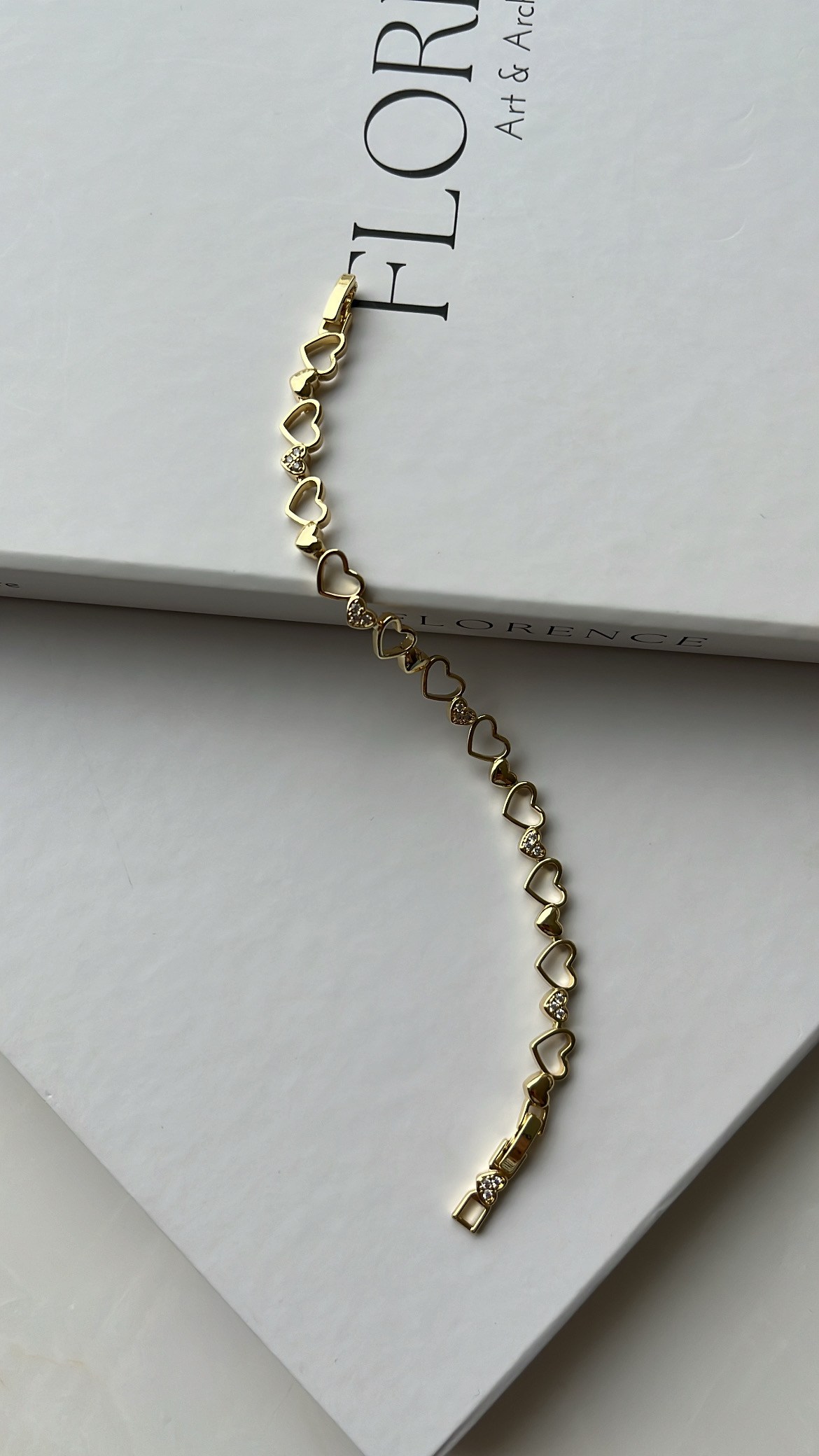 Gold Zirkon Taşlı Kalp Detaylı Bileklik