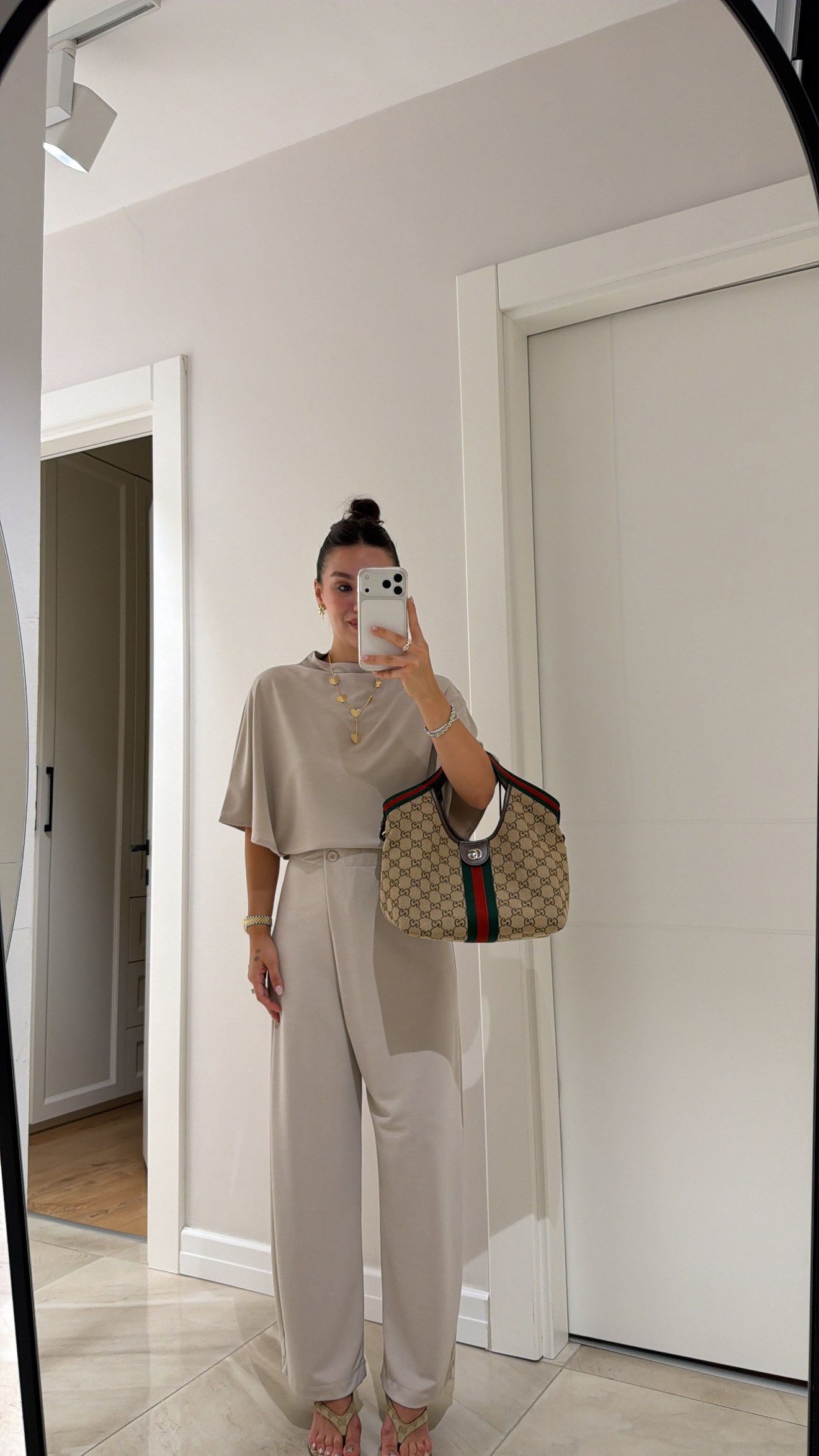Taş Belden Oturtmalı Marka Model Takım