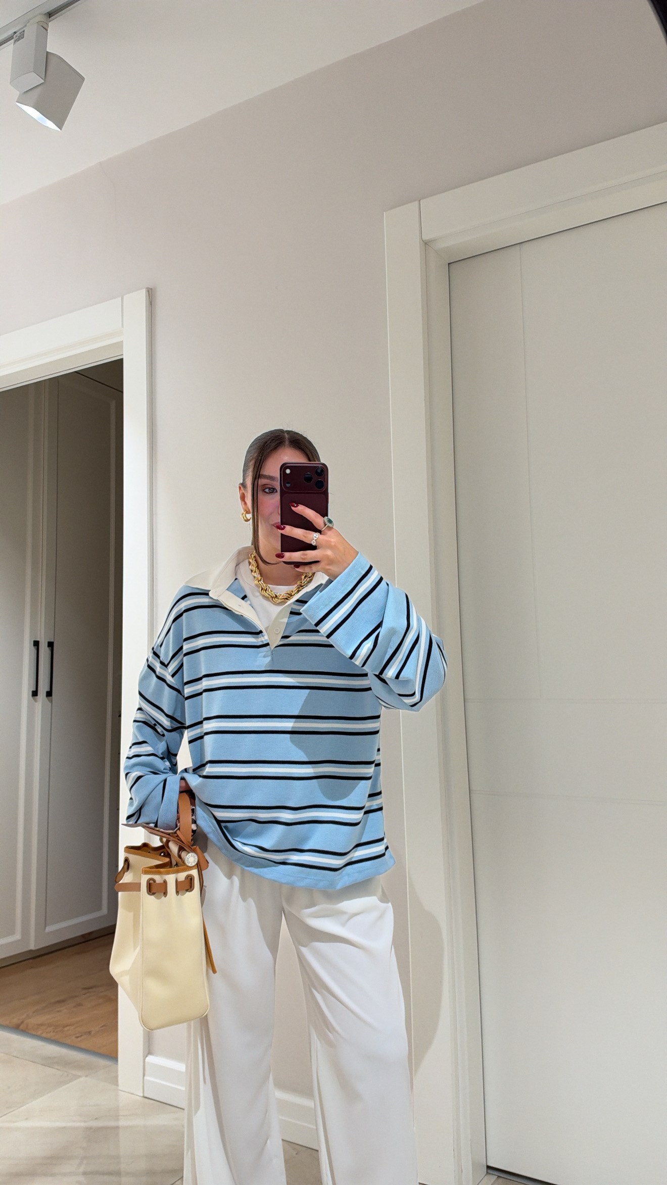 Mavi Beyaz Çizgili Polo Yaka Sweatshirt 