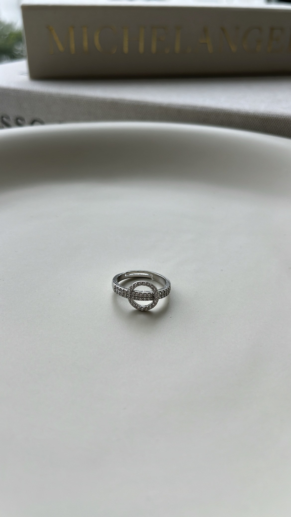 Silver Yuvarlak Model Taşlı Yüzük