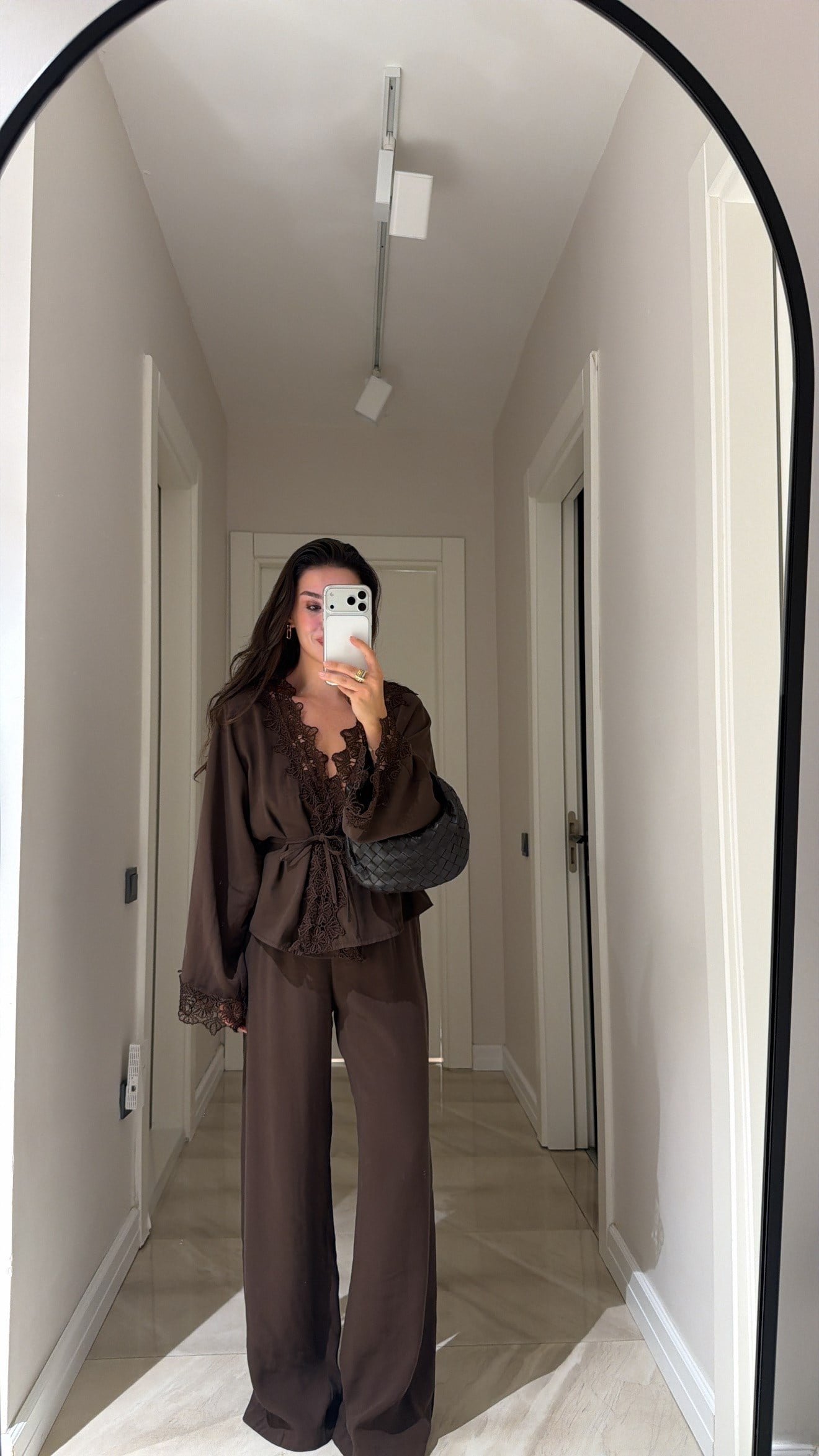 Acı Kahve Yaka Dantelli Gömlek Pantolon Takım