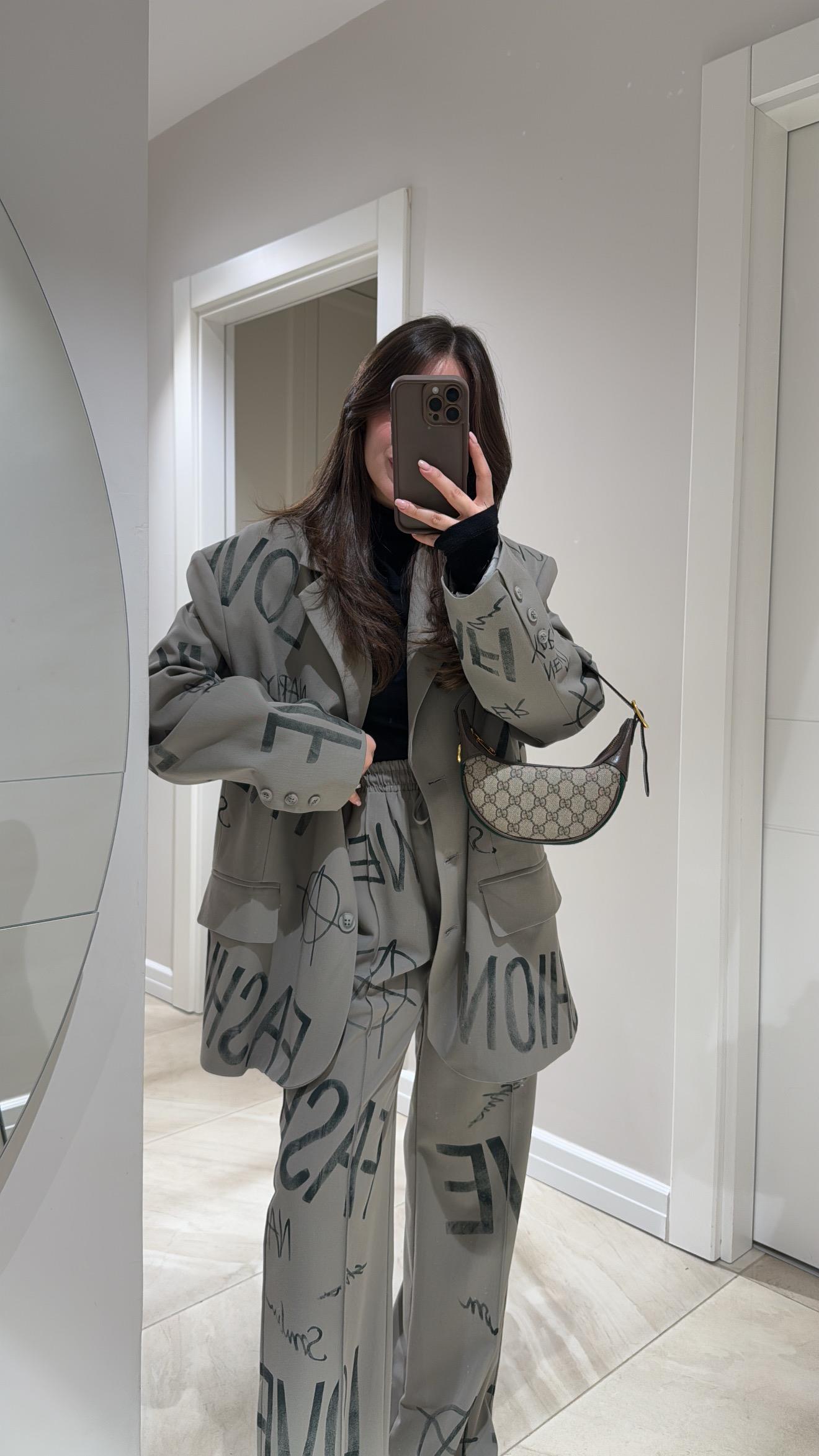 Açık Haki Yazı Baskılı Blazer Ceket 