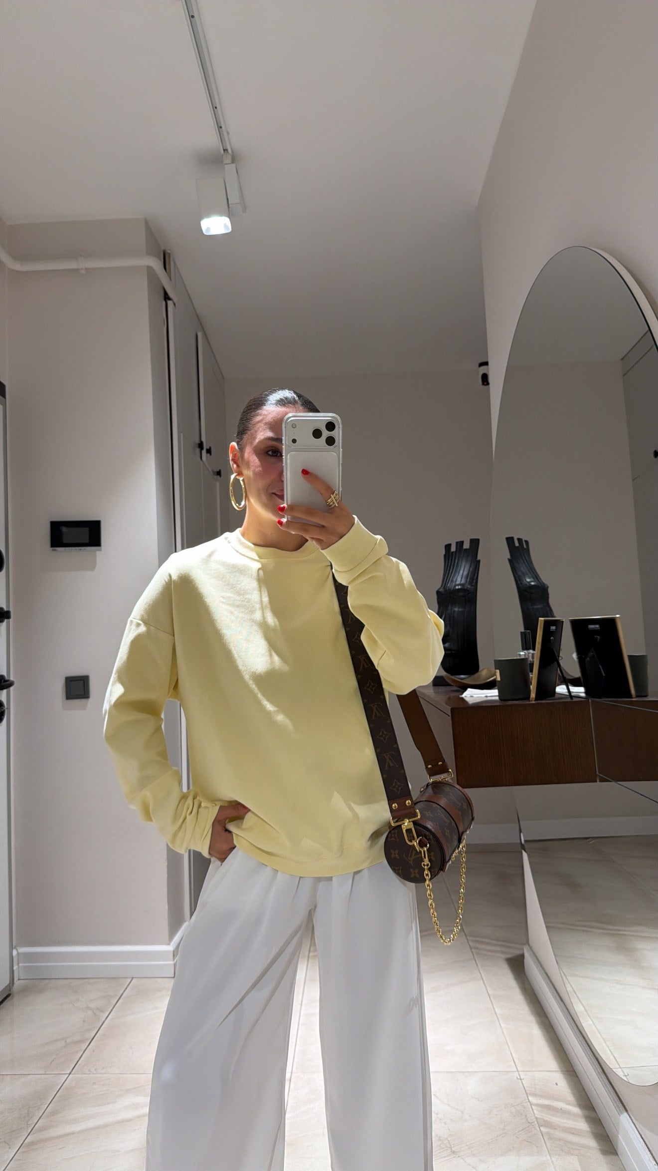 Açık Sarı Bisiklet Yaka İnce Sweatshirt