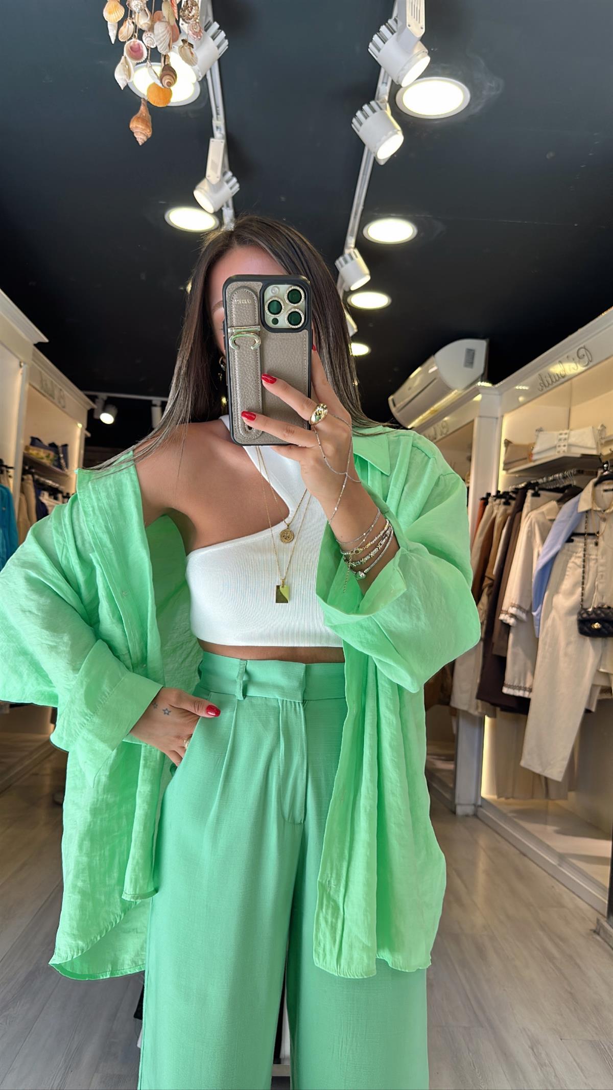 Açık Yeşil Tensel Kumaş Düşük Omuzlu Oversize Gömlek