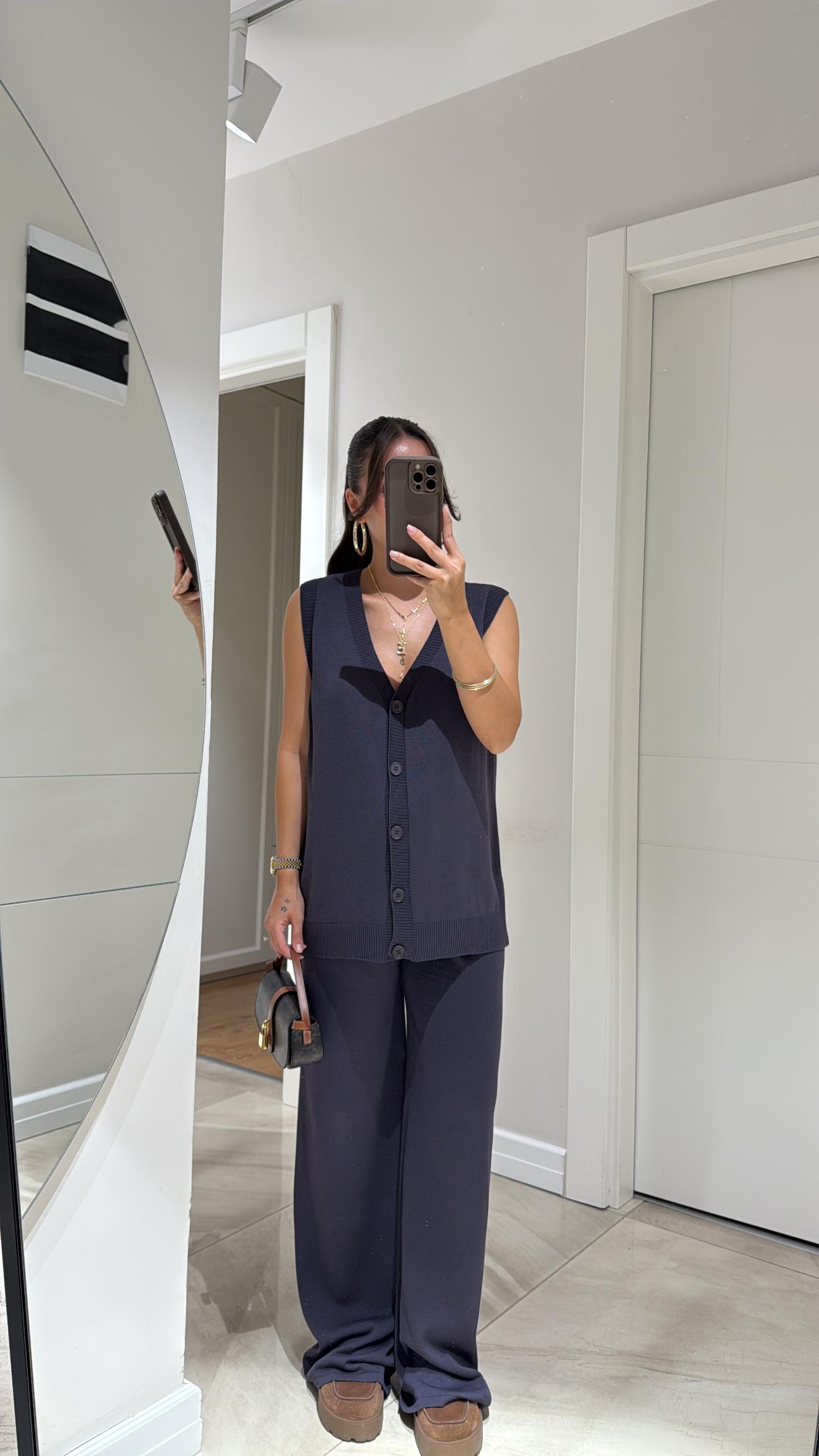 Antrasit Ön Düğmeli Yelekli Örme Takım