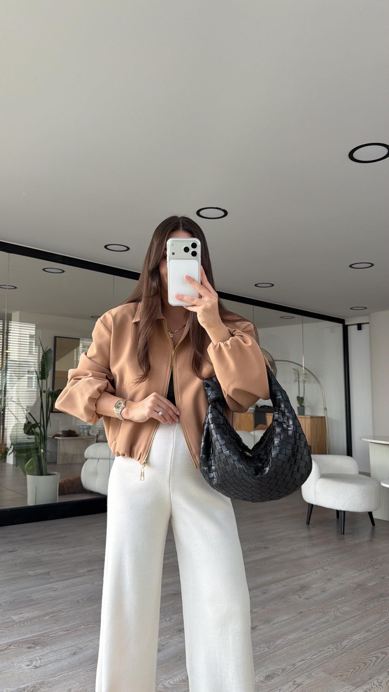 Bej Bel Bastikli Fermuarlı Bomber Ceket 