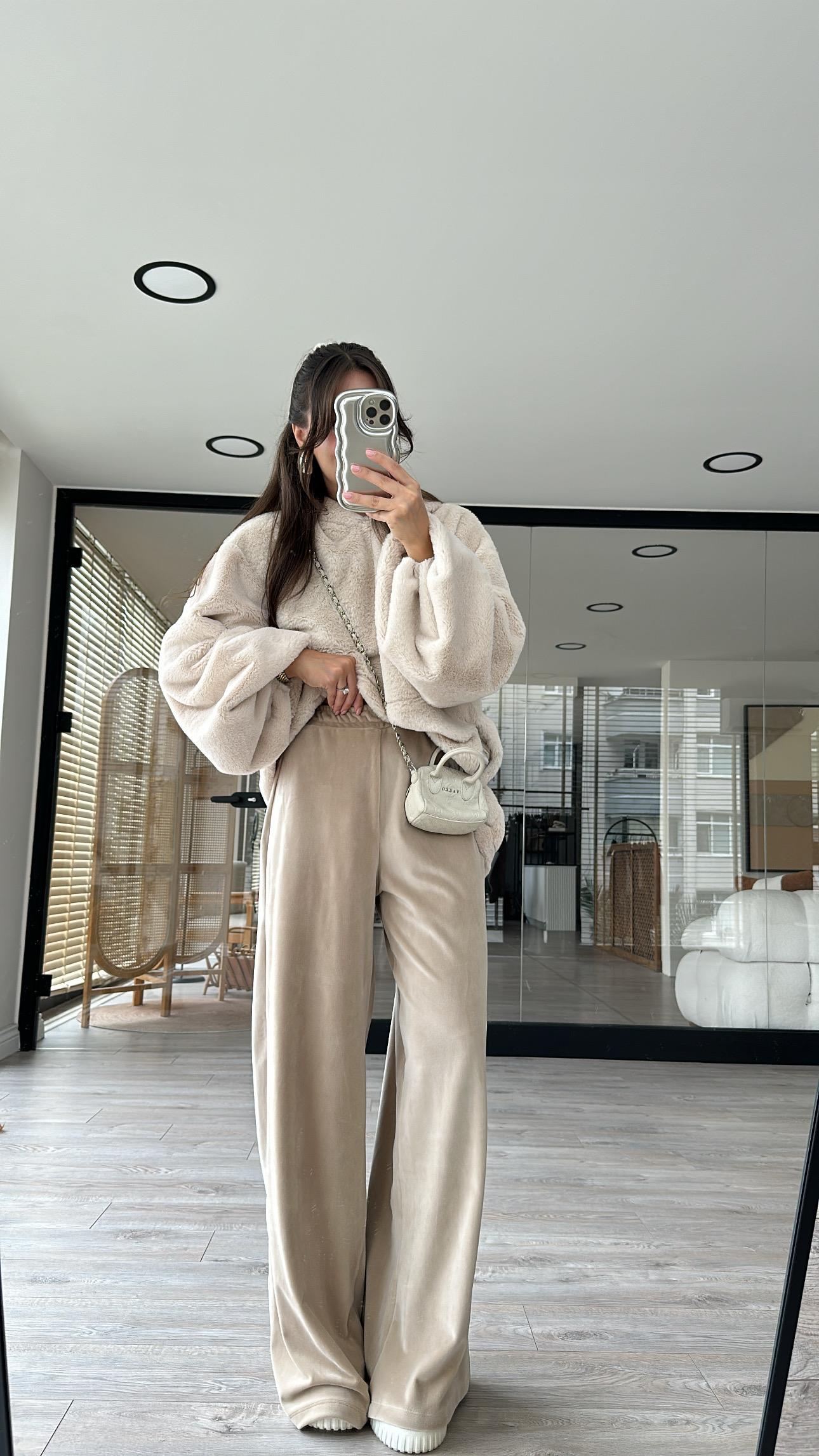 Bej Bel Lastikli Kadife Bol Pantolon