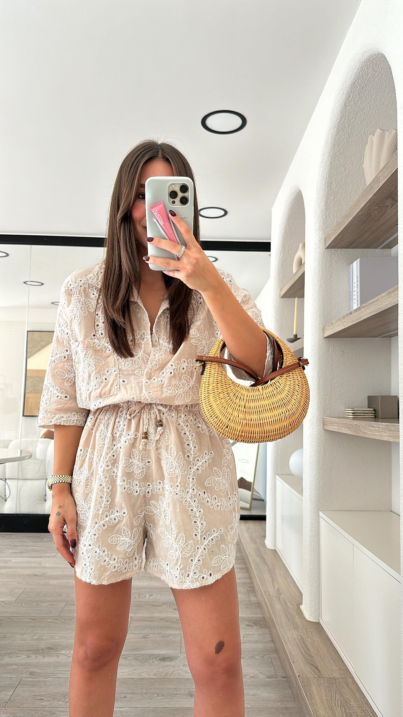 Bej Beyaz İşlemeli Brodeli Şort Takım