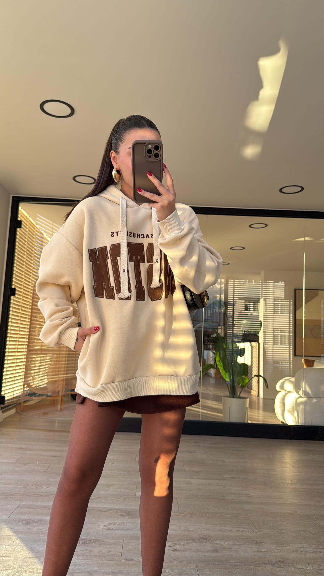 Bej Boston Yazılı Kapüşonlu Sweat