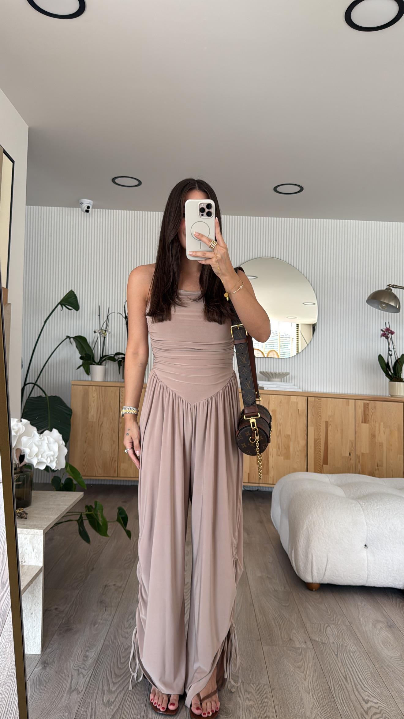 Bej Boyundan Bağlamalı Drapeli Tulum 