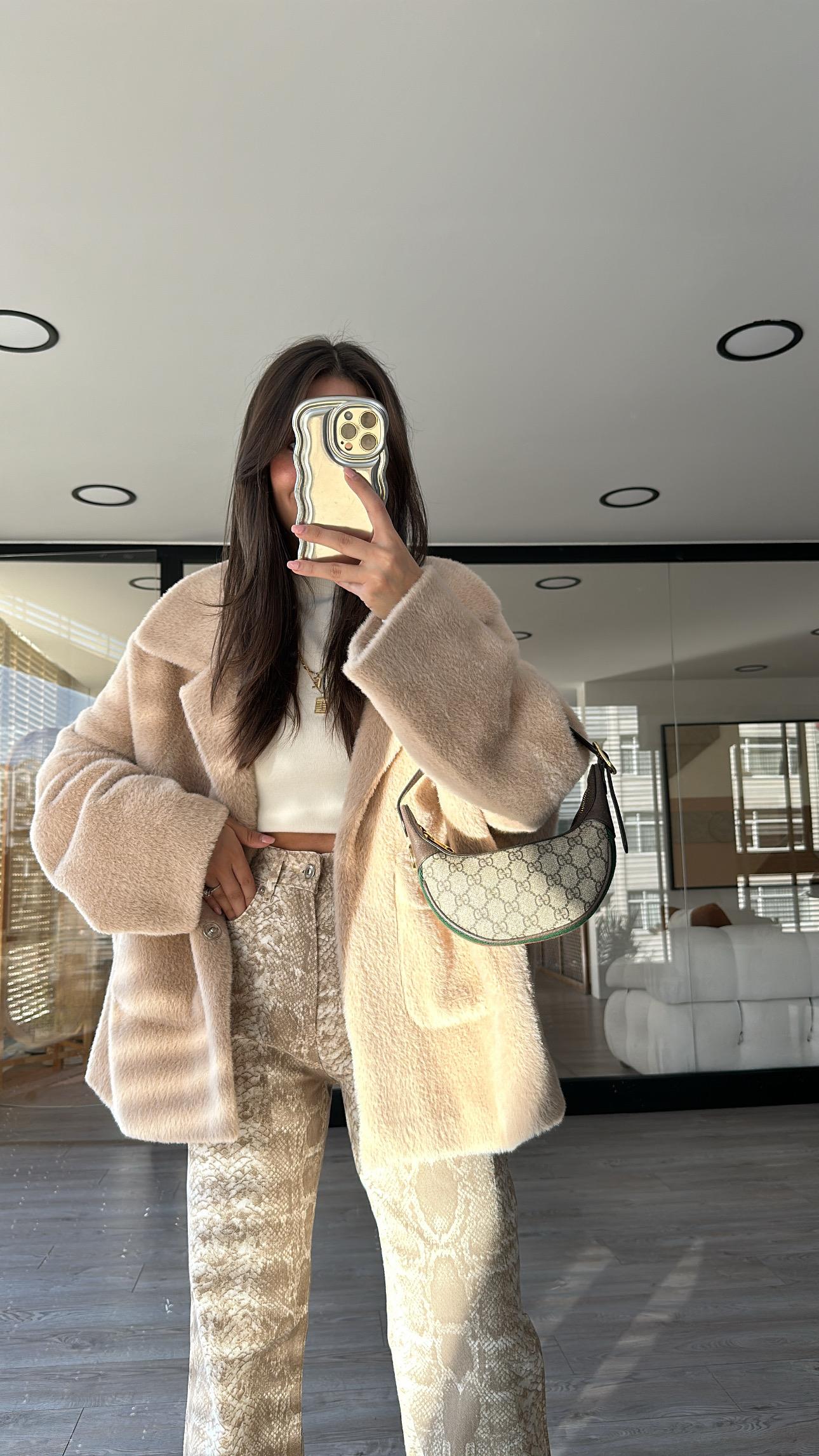 Bej Çift Cepli Peluş Mont 