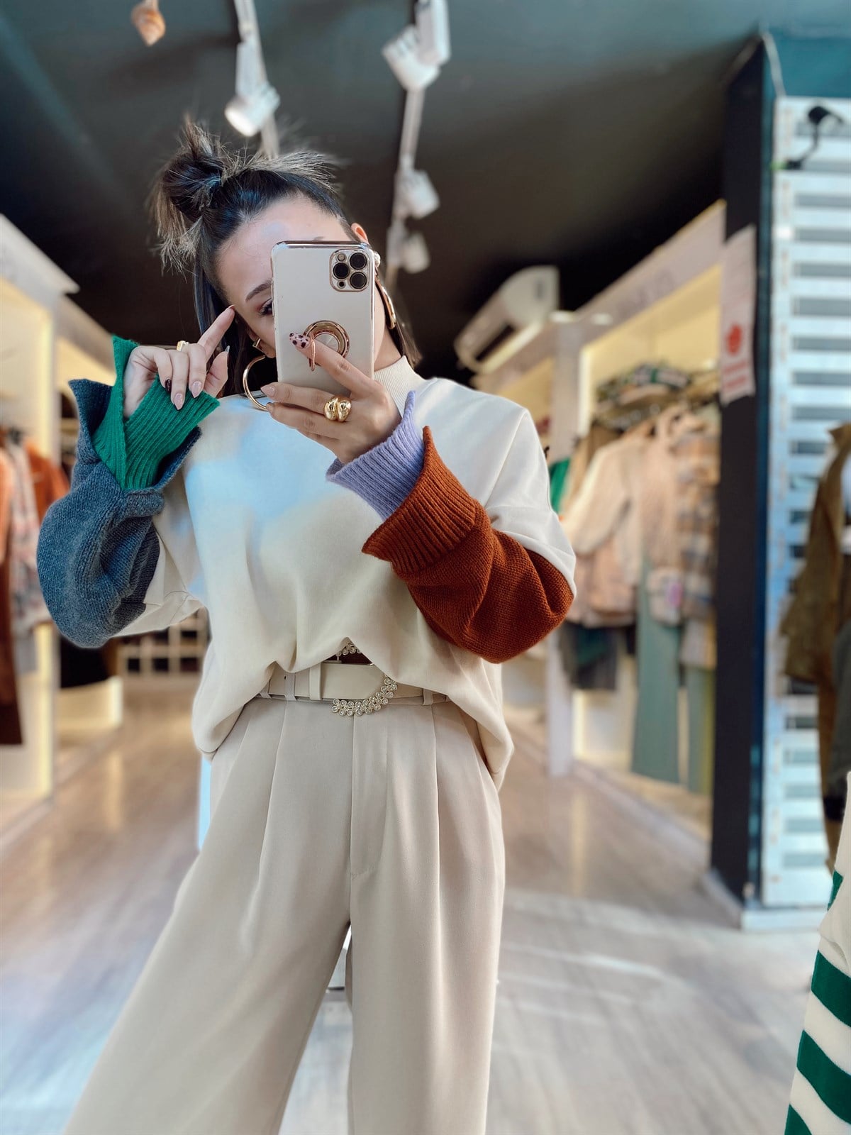 Bej Marka Model Kol Detaylı Sweat